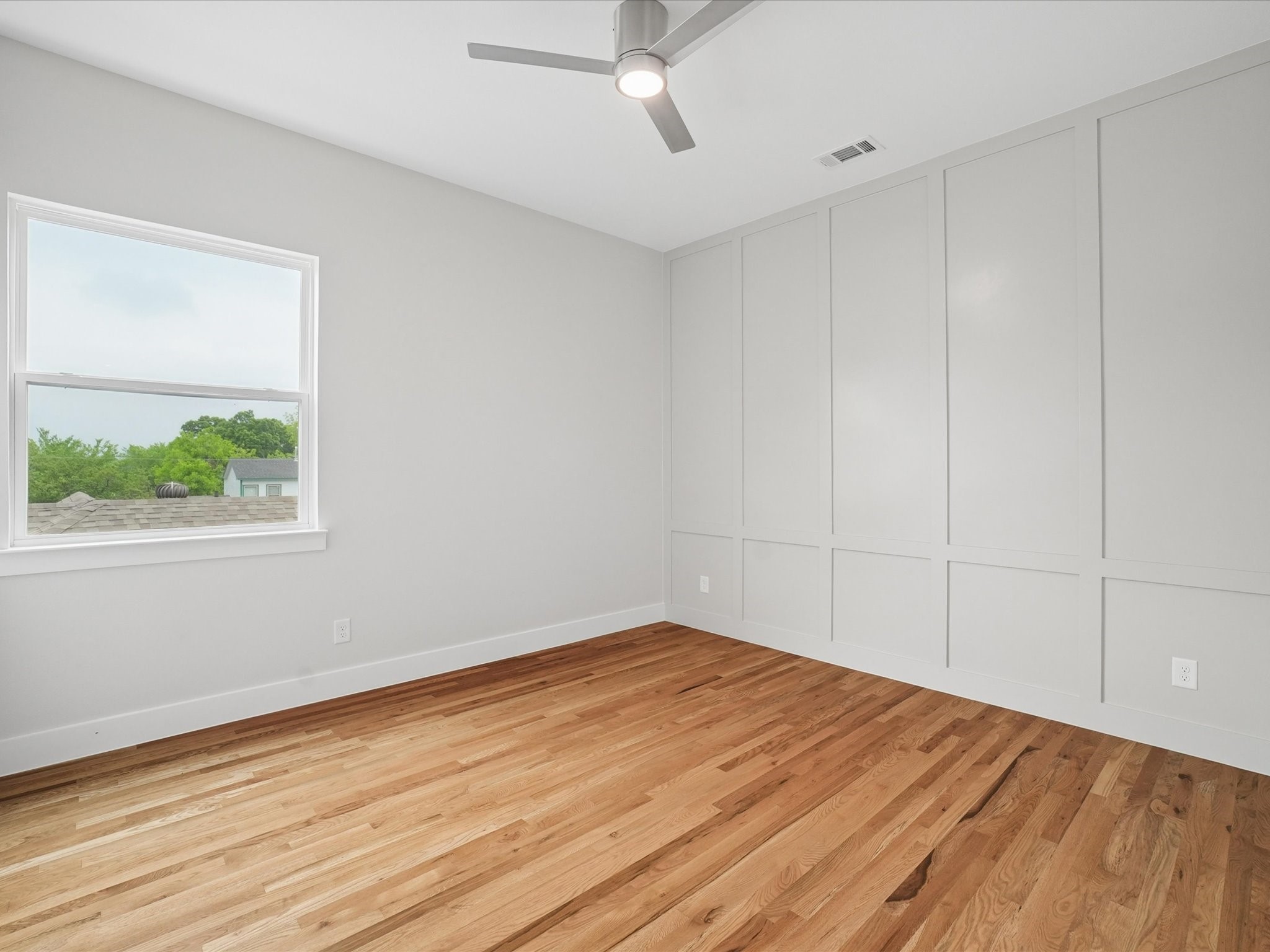 2610 Emmett Street Dallas TX 75211
