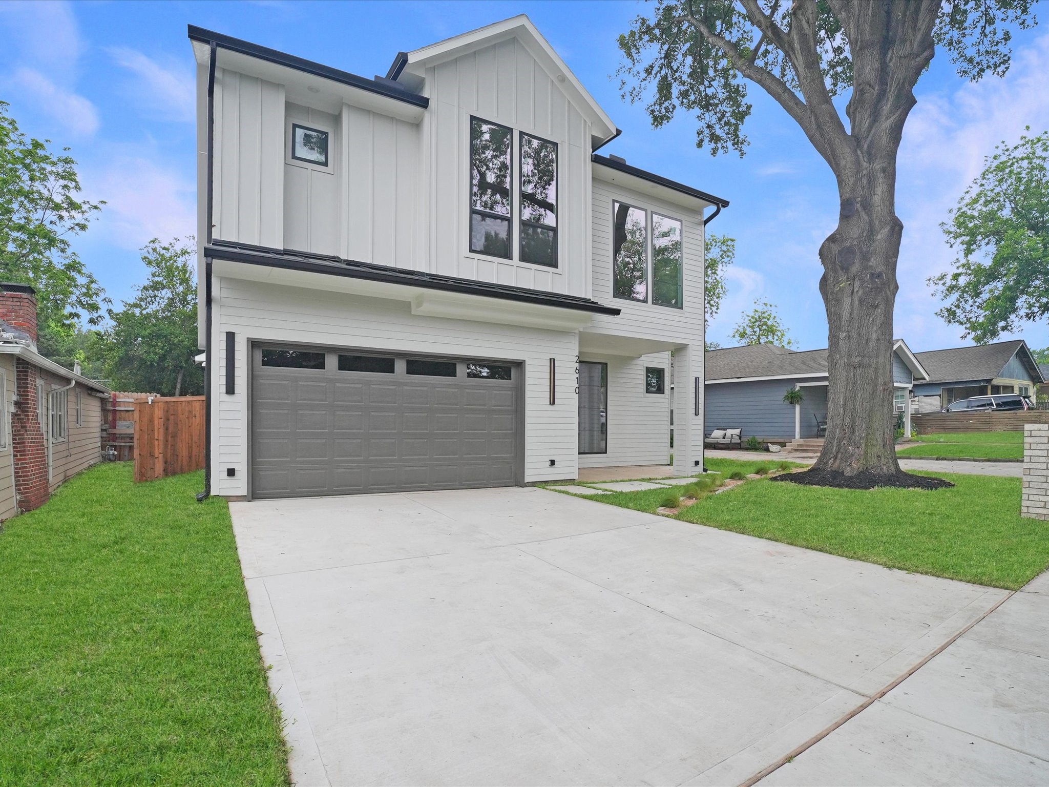 2610 Emmett Street Dallas TX 75211