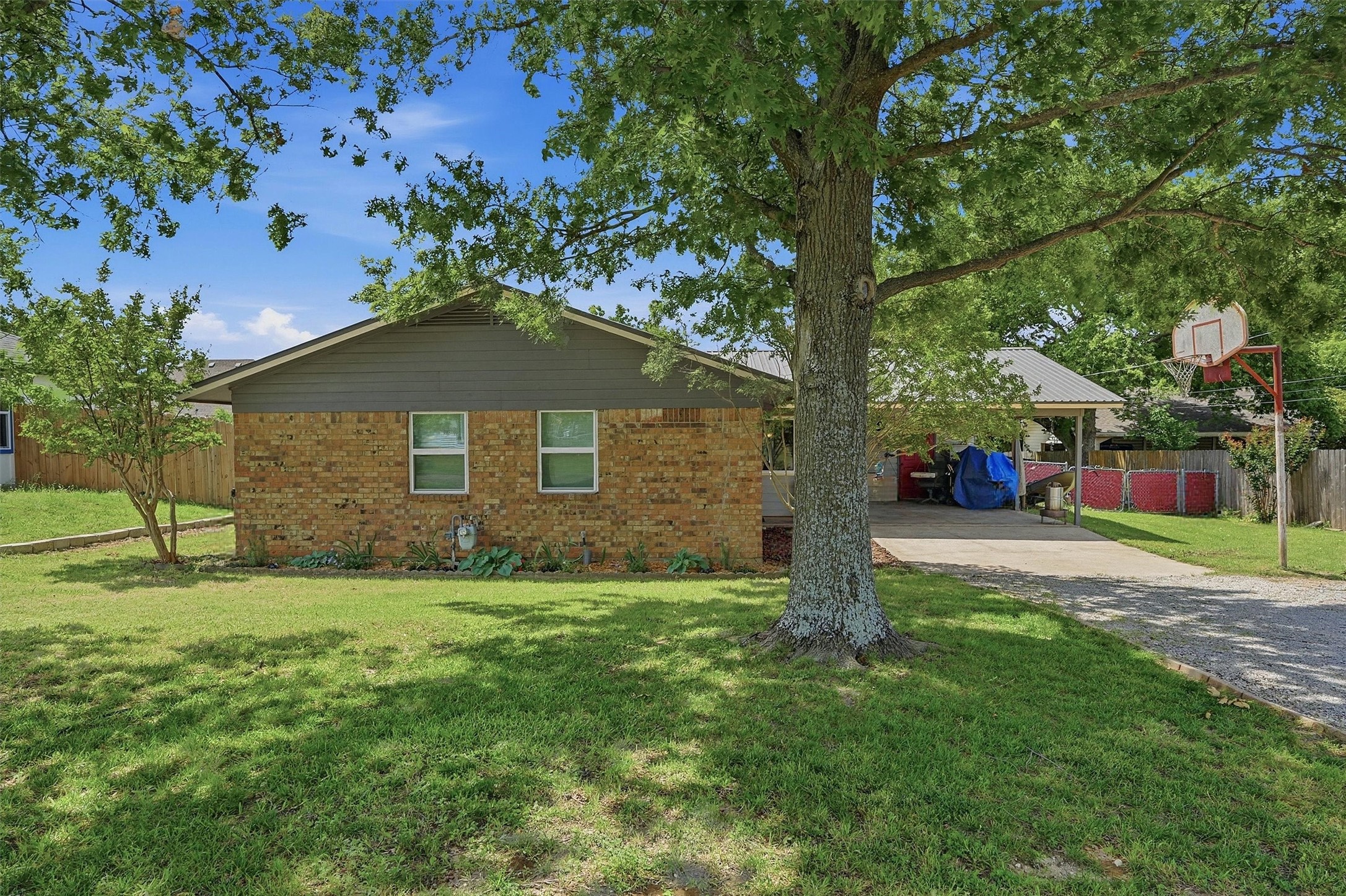 111 E Pecan Street Gunter TX 75058