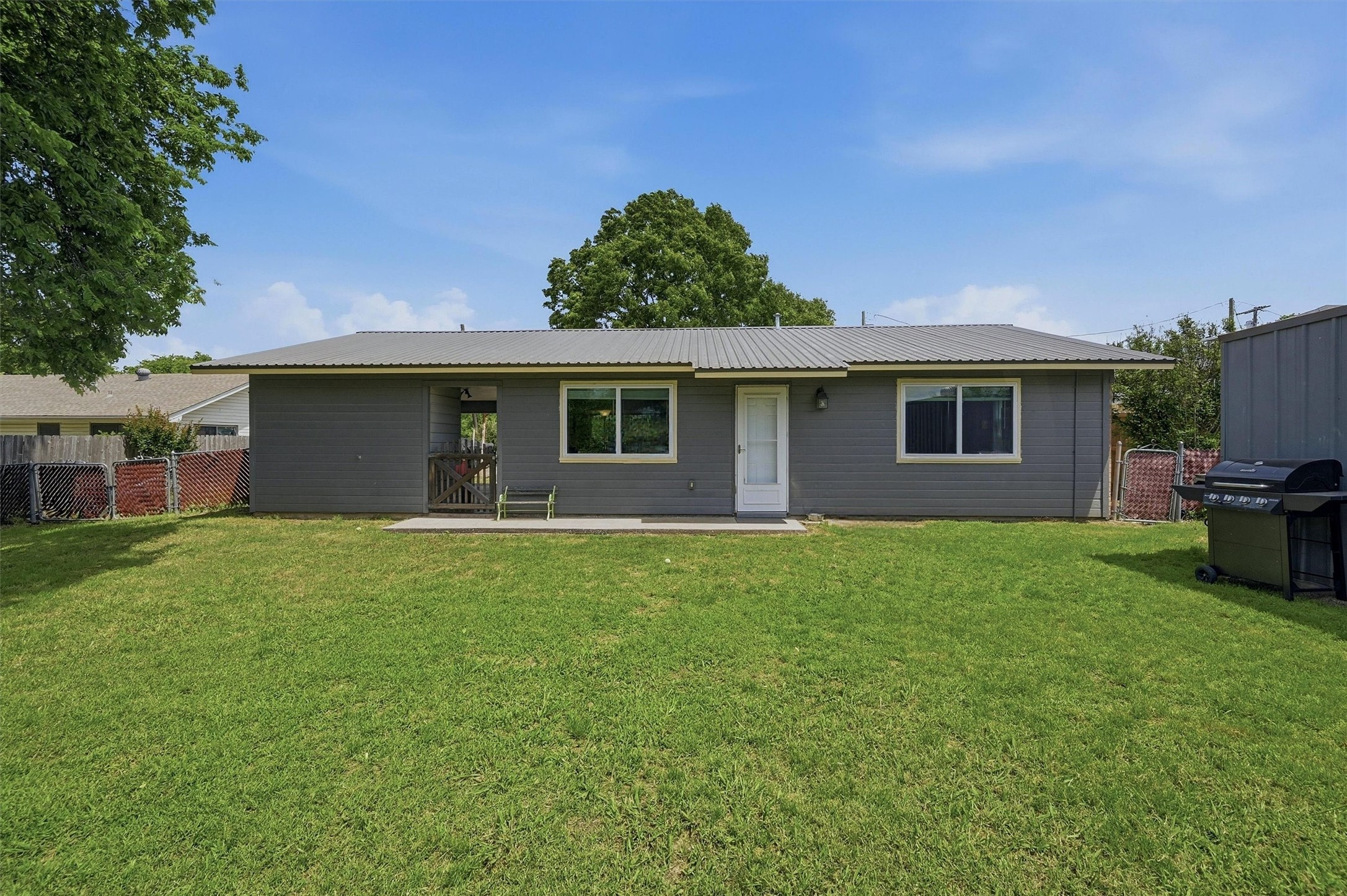 111 E Pecan Street Gunter TX 75058