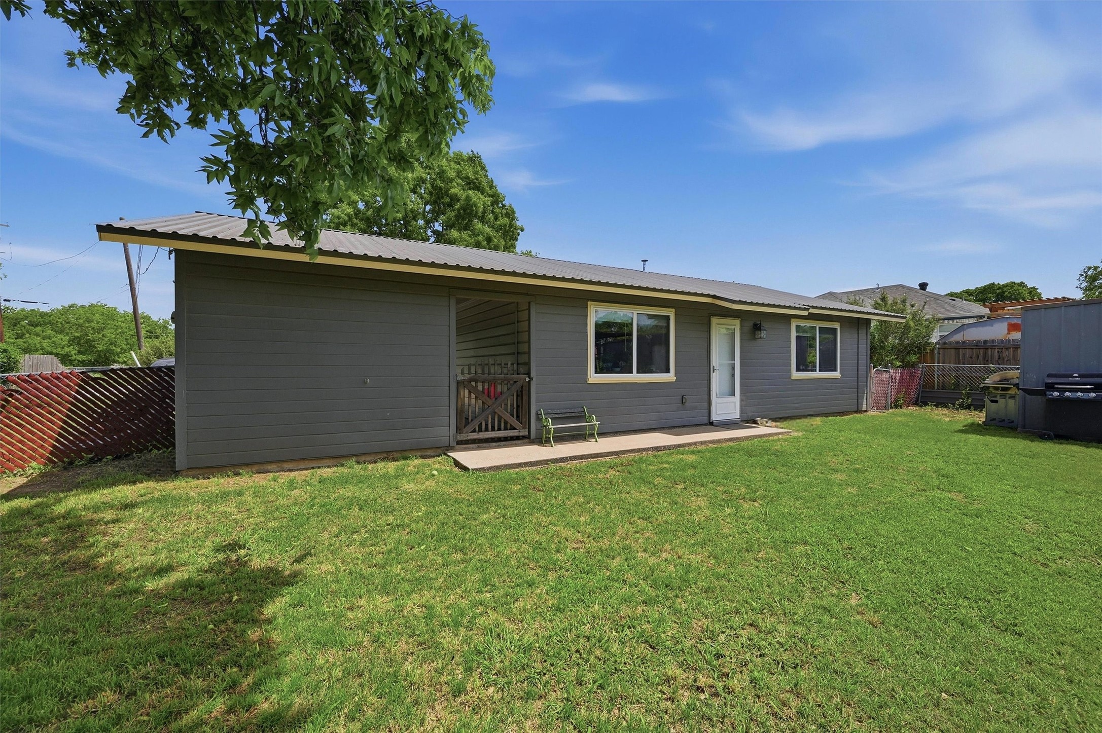 111 E Pecan Street Gunter TX 75058