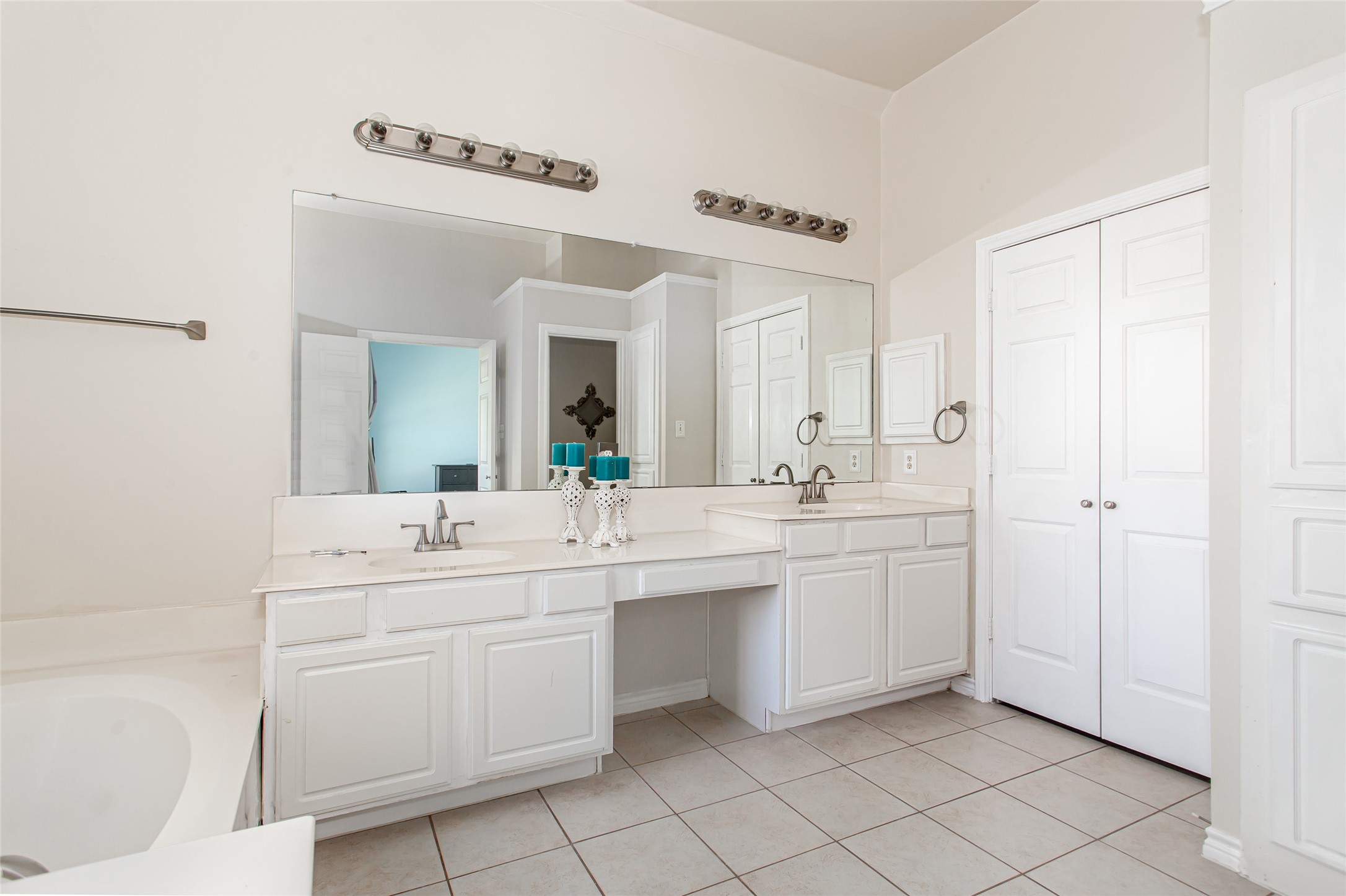 5312 Hawks Nest Mckinney TX 75072
