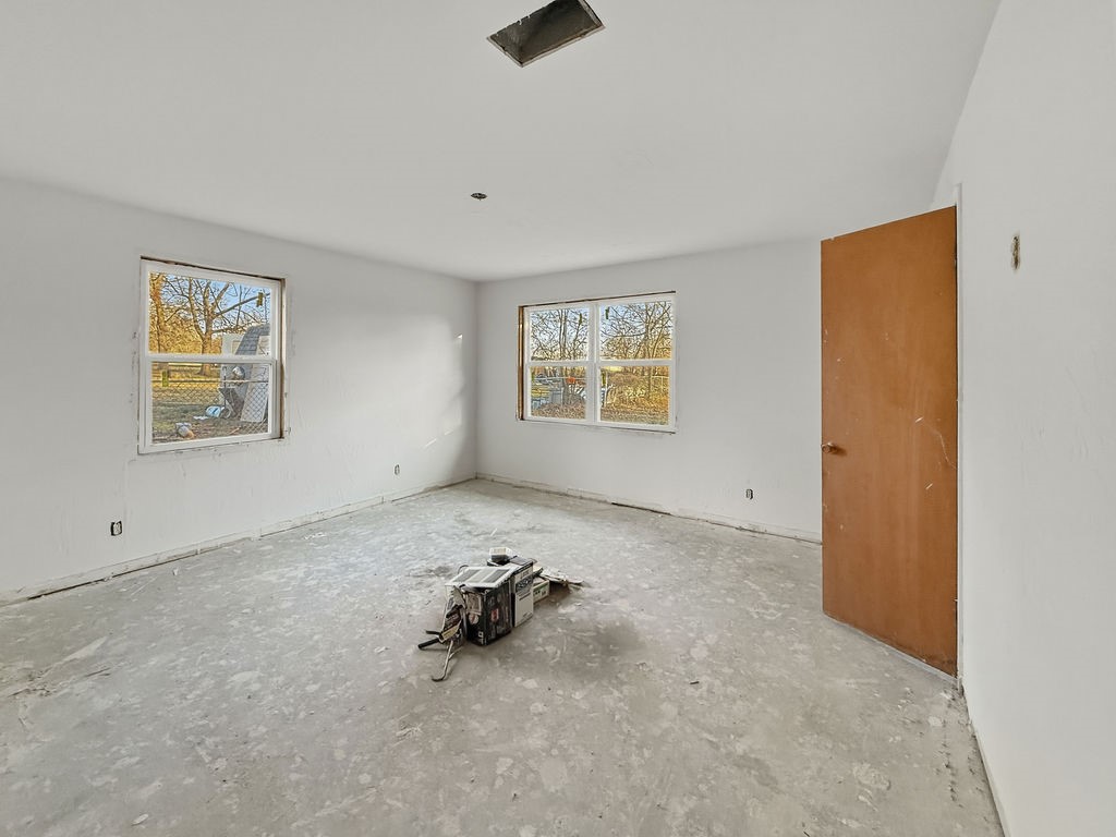 2247 W Sherman Street Paris TX 75460