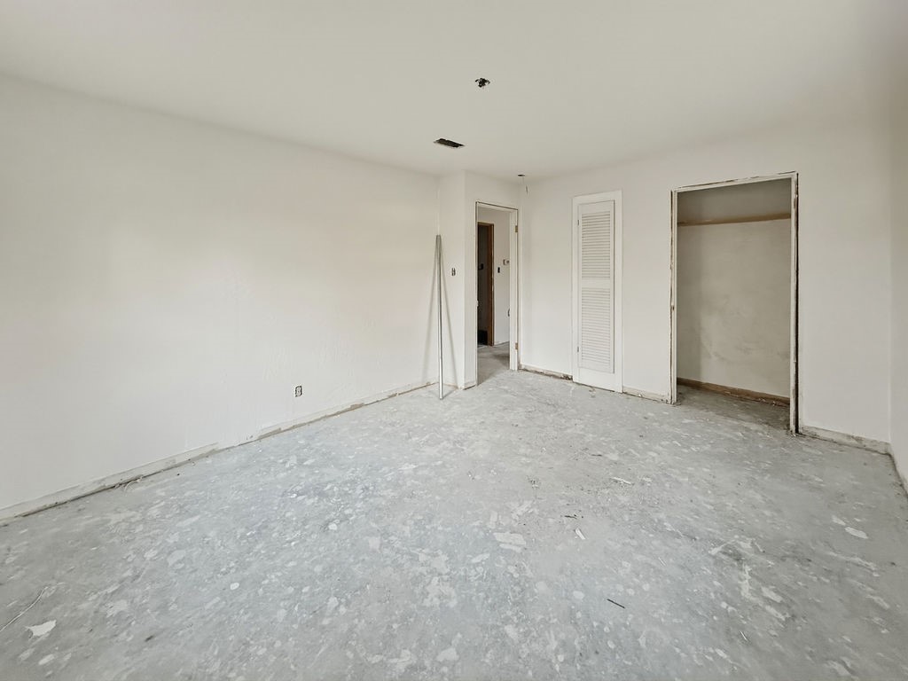 2247 W Sherman Street Paris TX 75460