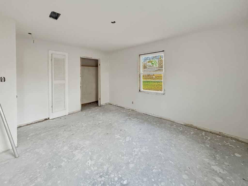 2247 W Sherman Street Paris TX 75460
