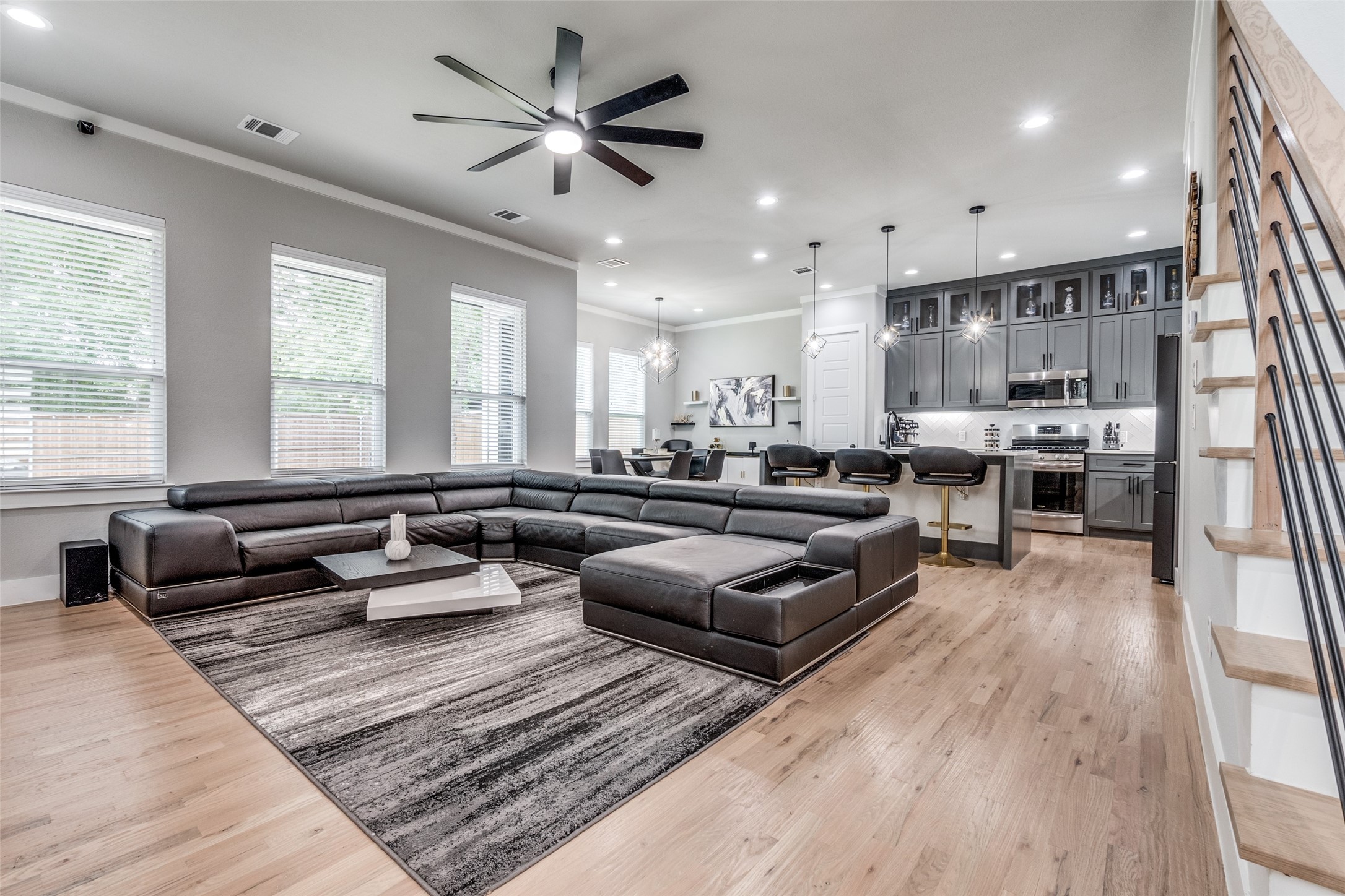 1966 Angelina Drive Dallas TX 75212