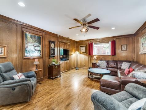 3302 Hampden Drive Garland TX 75043