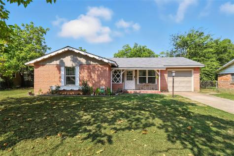 703 Paula Street Kennedale TX 76060