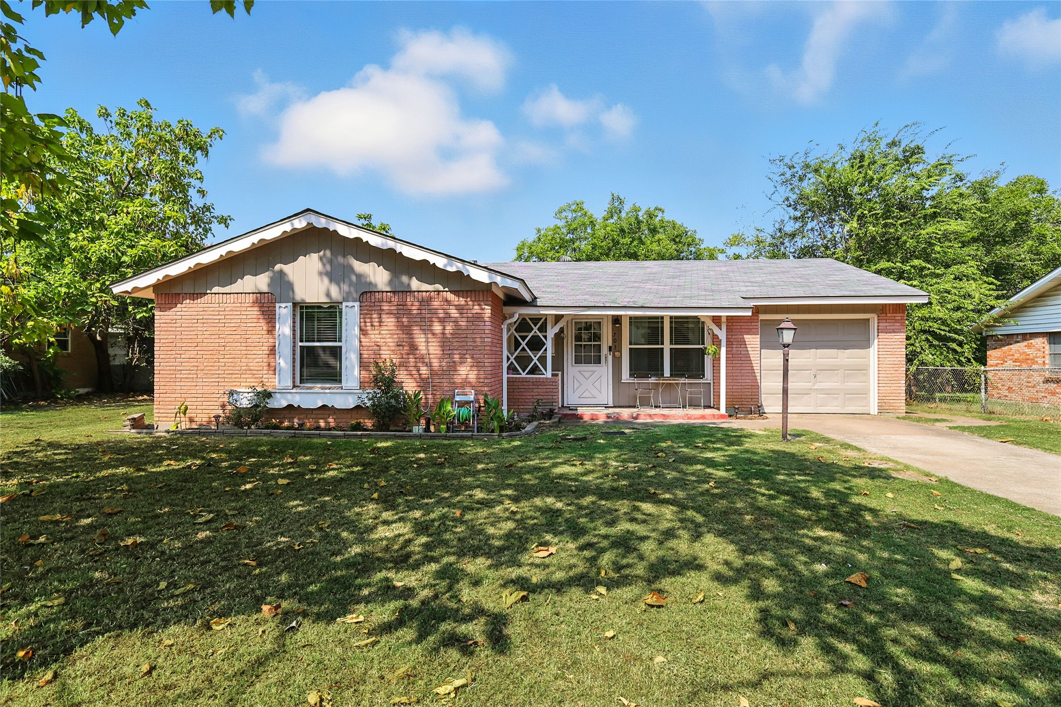 703 Paula Street Kennedale TX 76060