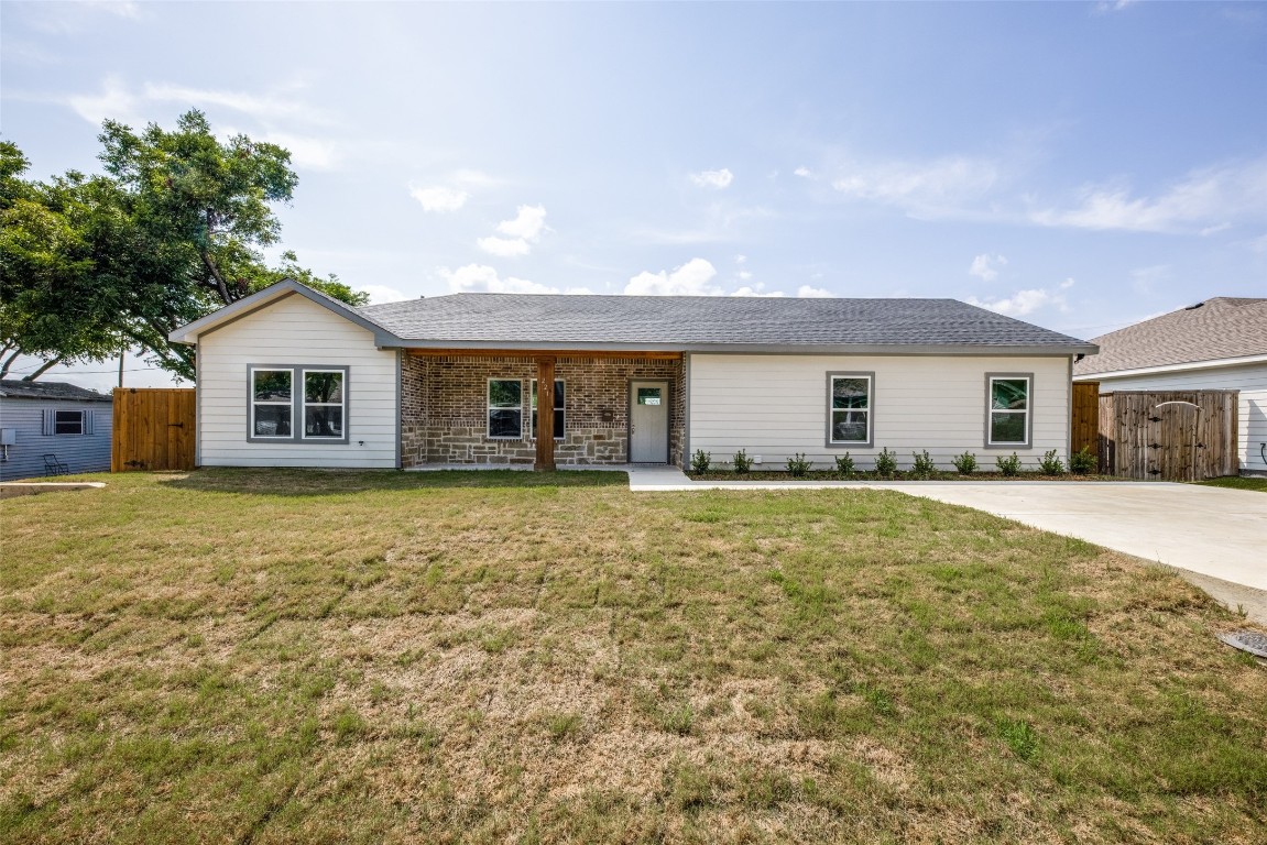 221 Kimbell Street Mesquite TX 75149