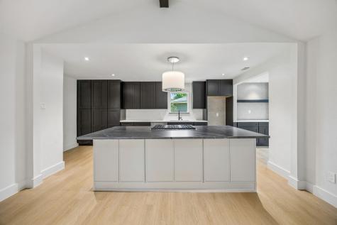 5635 Elm Valley Lane Dallas TX 75232
