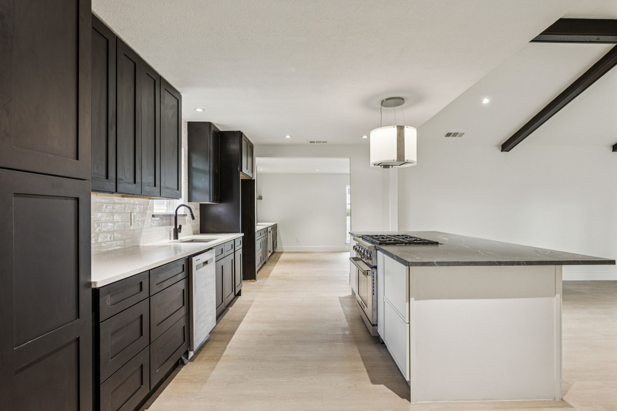 5635 Elm Valley Lane Dallas TX 75232
