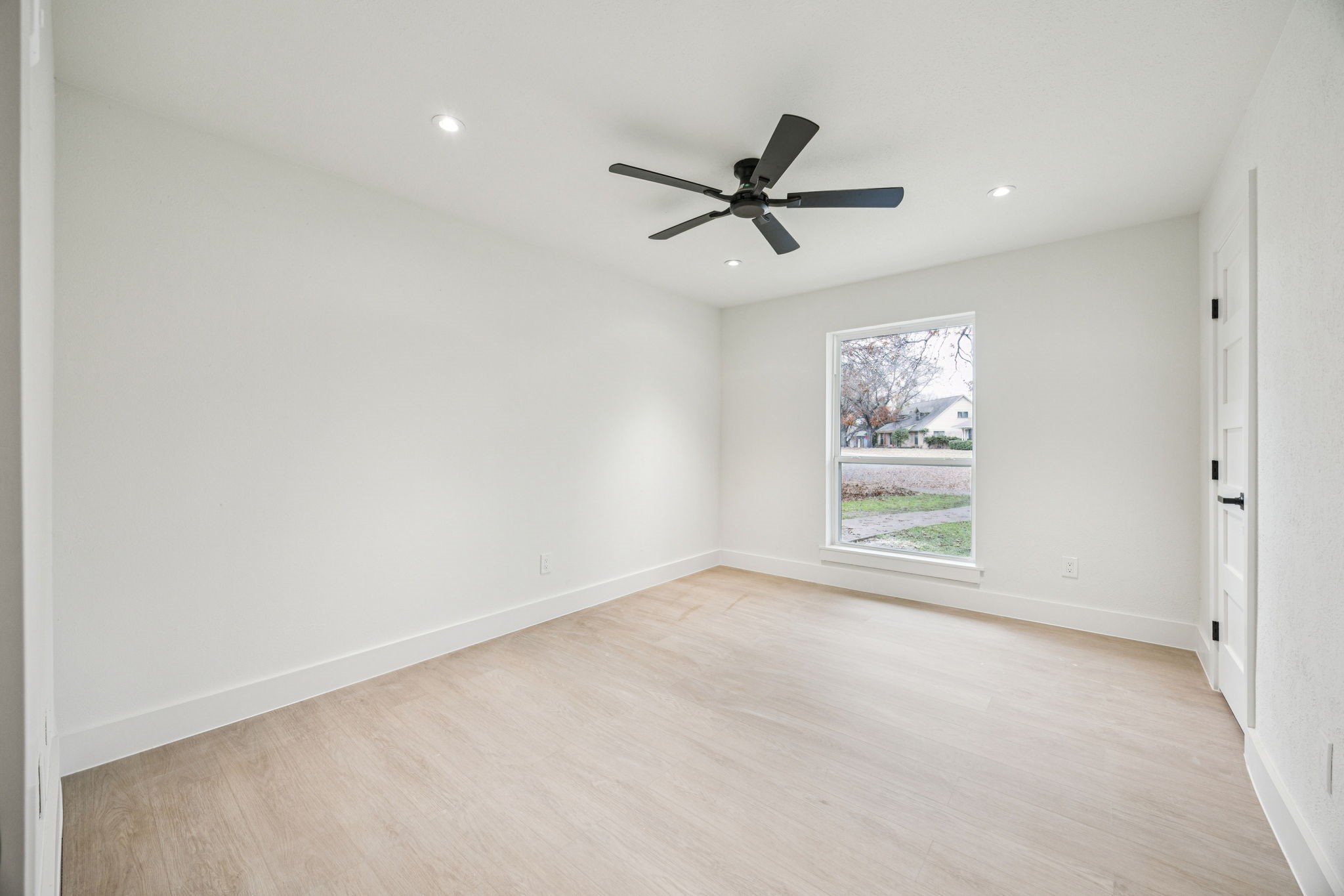 5635 Elm Valley Lane Dallas TX 75232