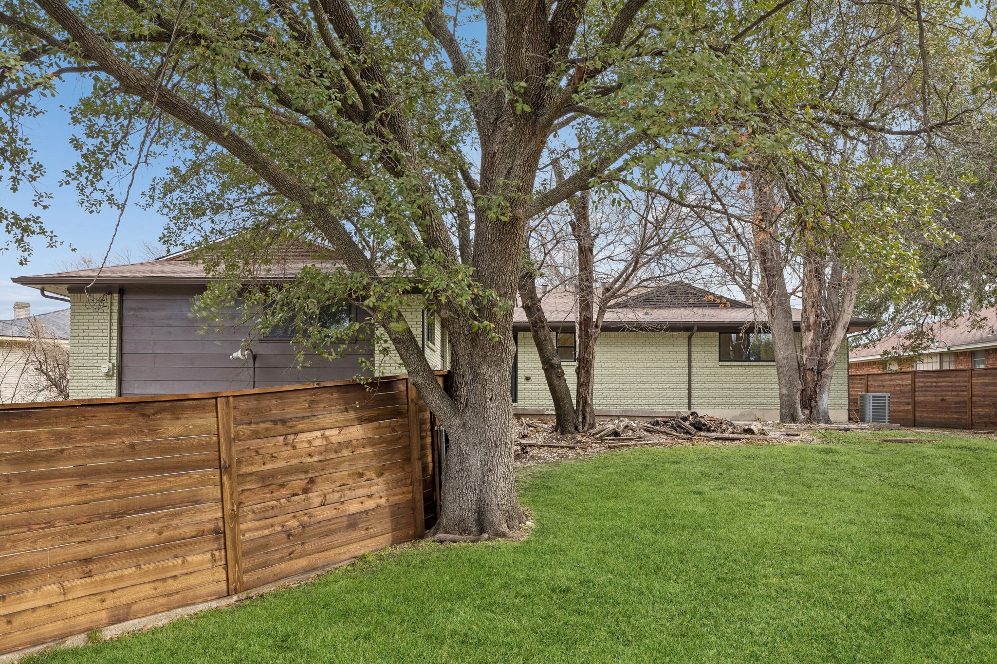 5635 Elm Valley Lane Dallas TX 75232
