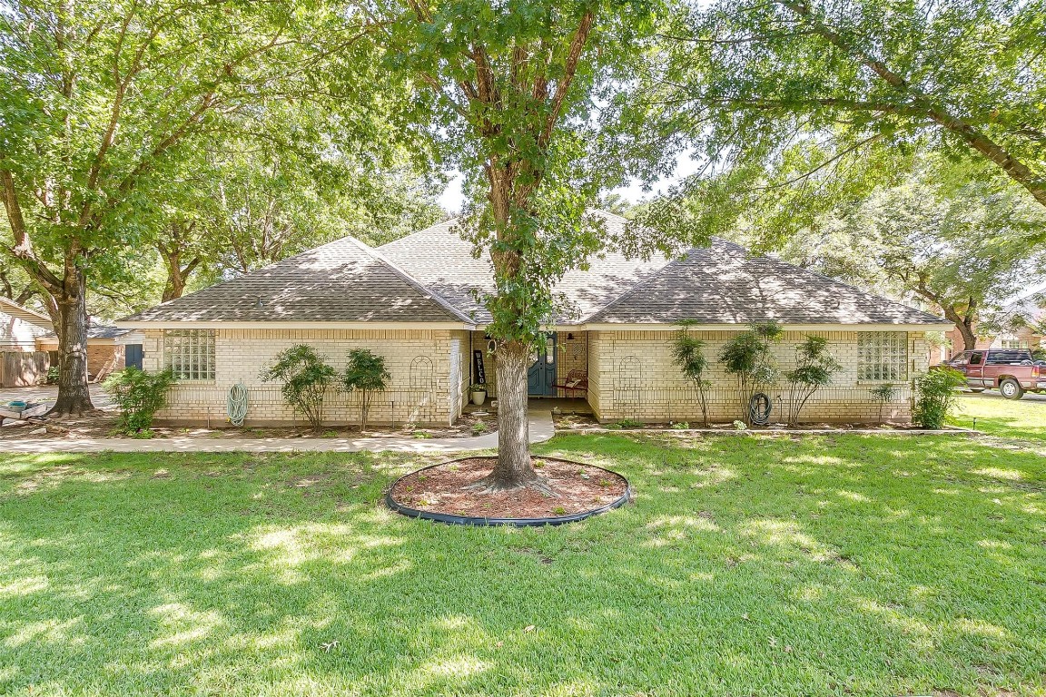 7402 Ravenswood Road Granbury TX 76049