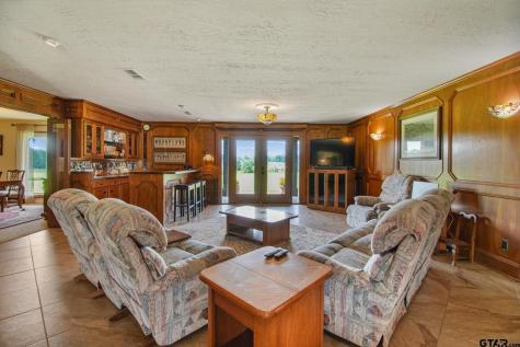 11074 W 64 Highway Overton TX 75684