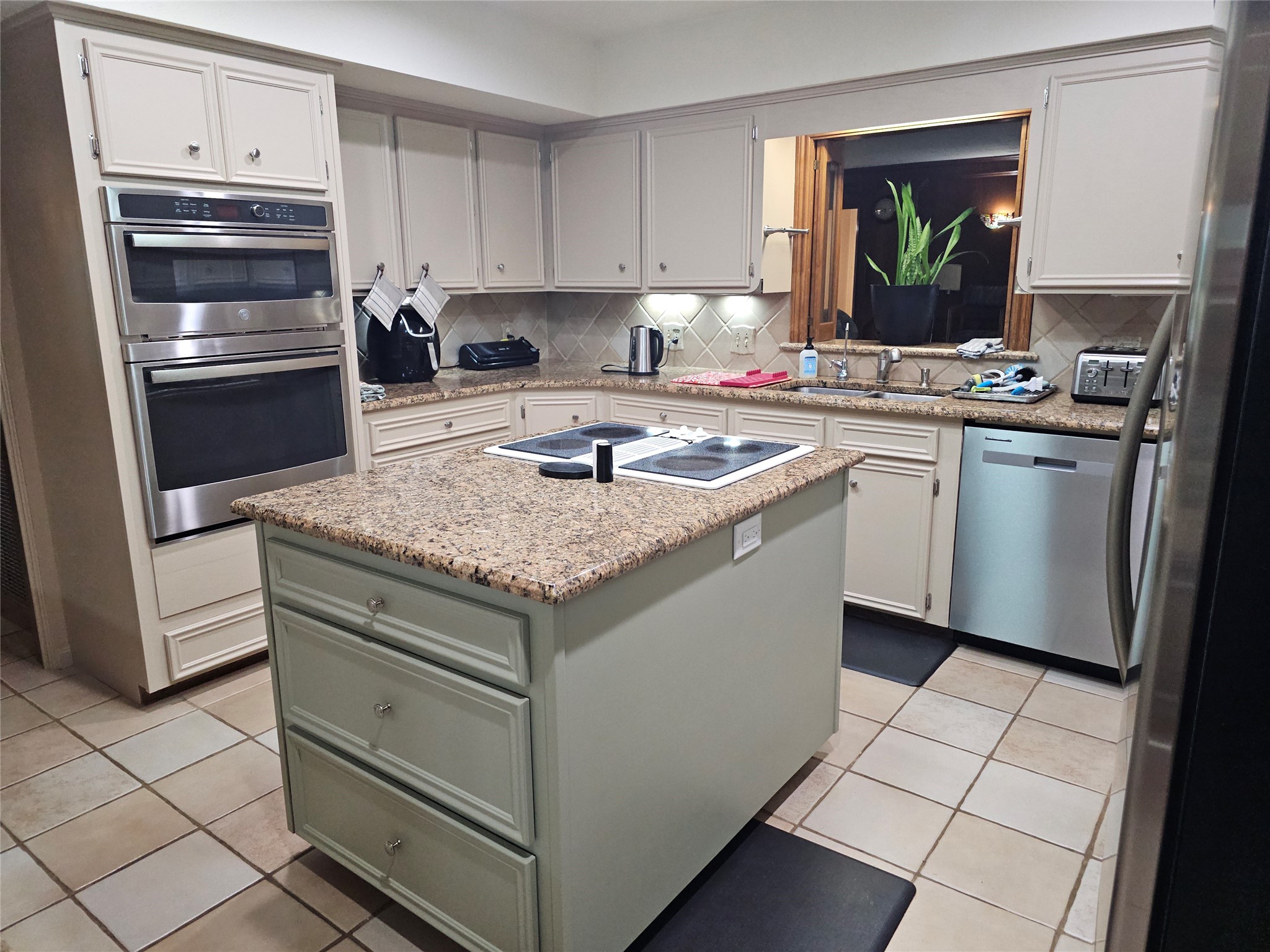 11074 W 64 Highway Overton TX 75684