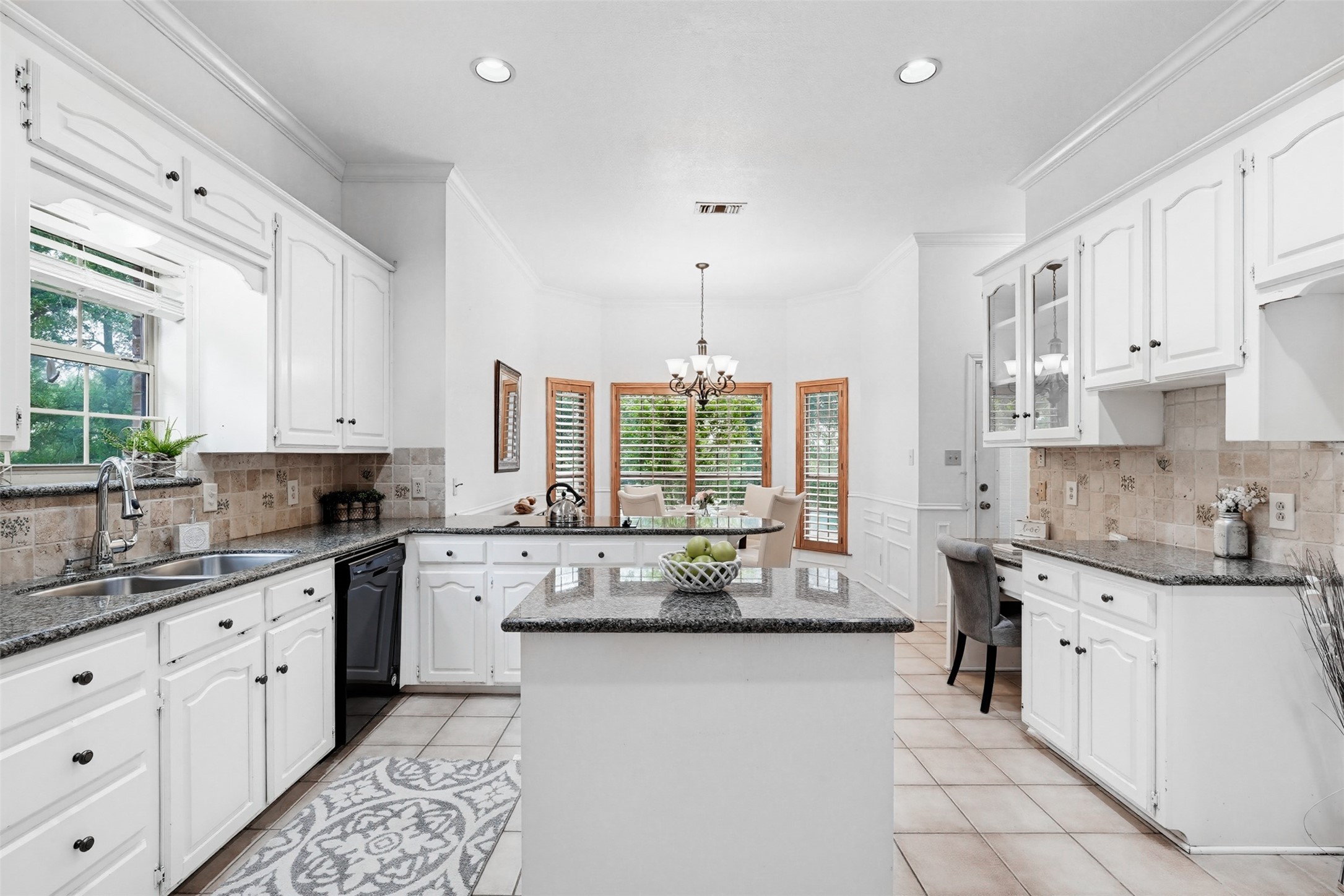 137 Lakeview Drive Aledo TX 76008