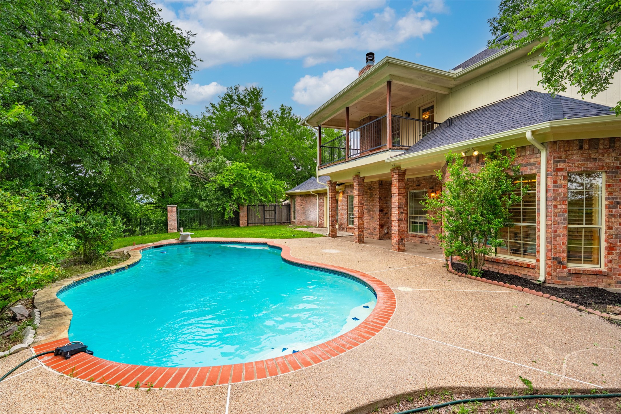 137 Lakeview Drive Aledo TX 76008