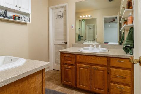 821 Cherlynne Drive Cedar Hill TX 75104