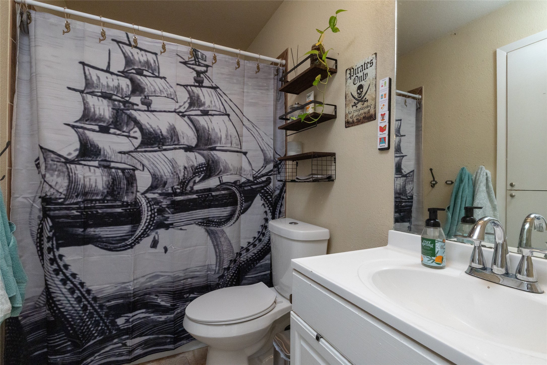 821 Cherlynne Drive Cedar Hill TX 75104