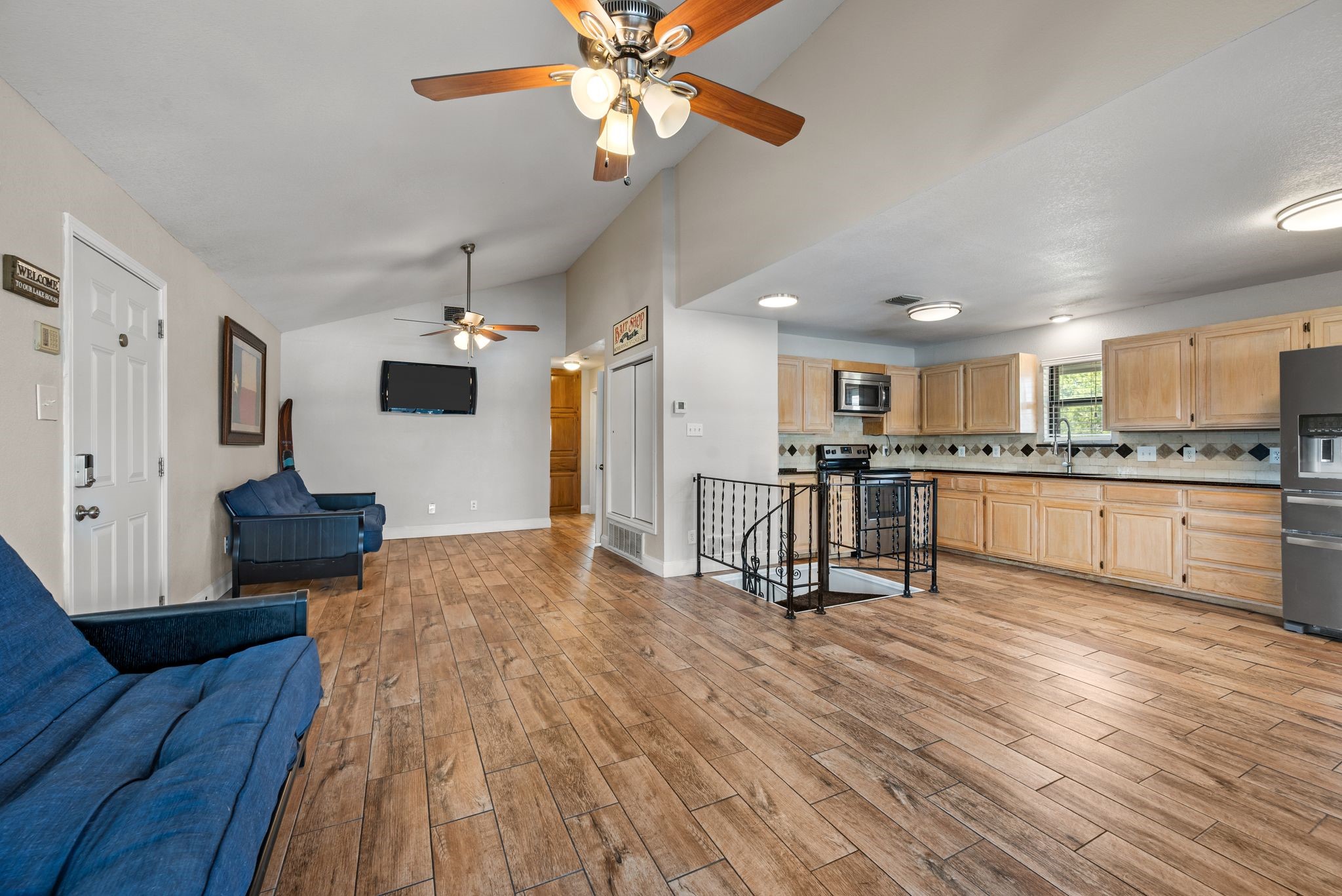 5221 River Ridge Street Granbury TX 76048