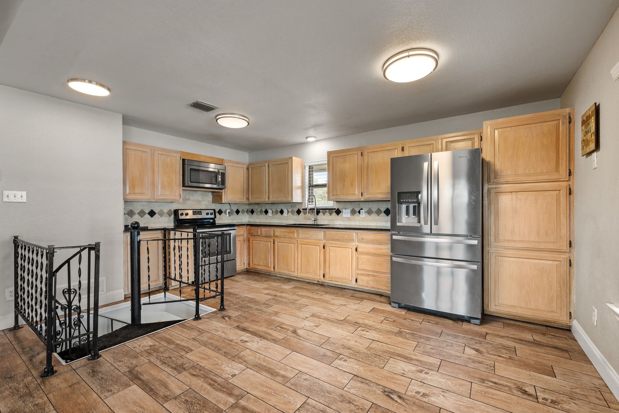5221 River Ridge Street Granbury TX 76048