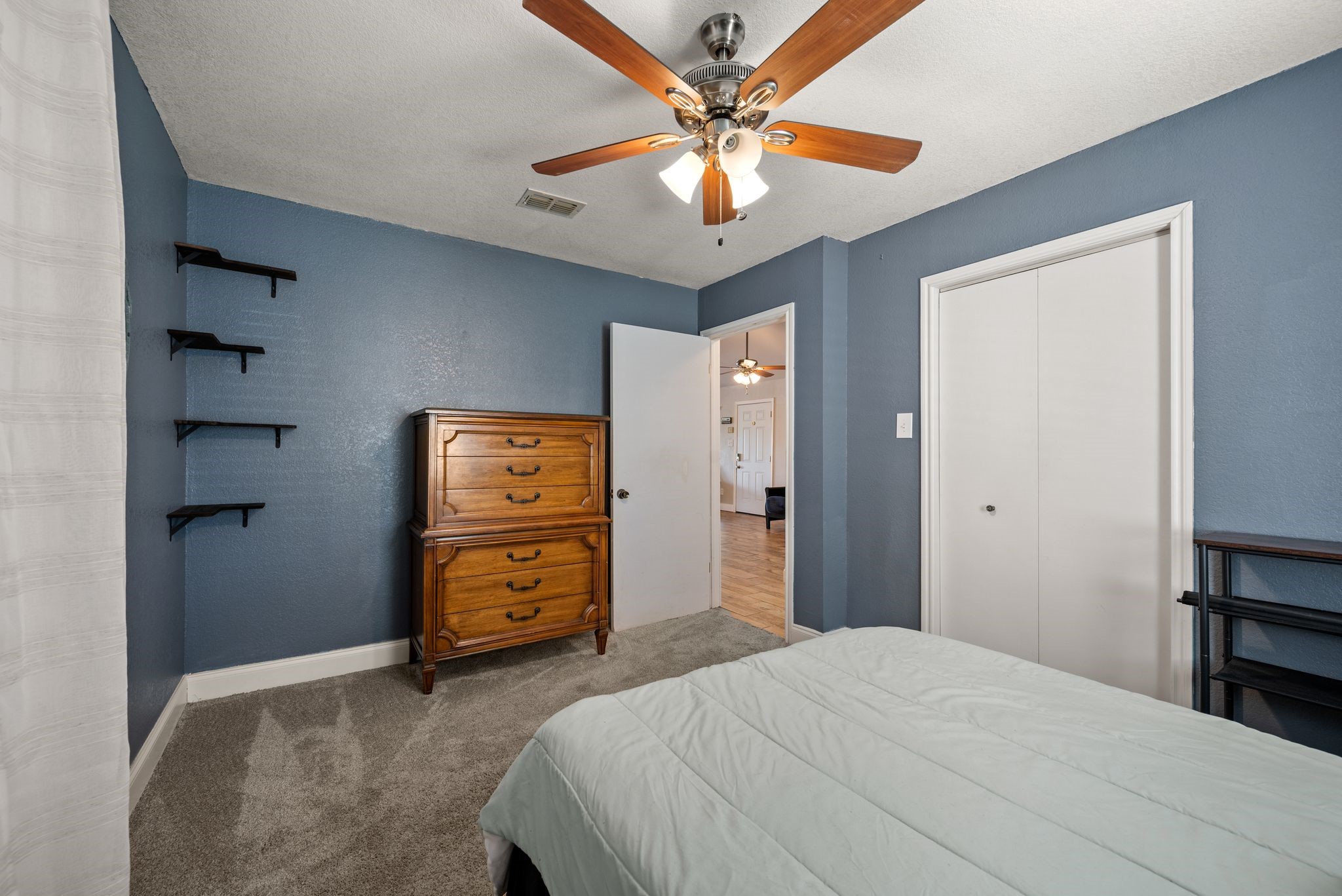 5221 River Ridge Street Granbury TX 76048