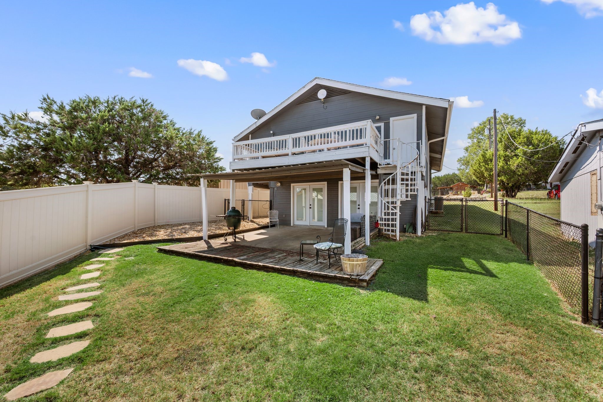 5221 River Ridge Street Granbury TX 76048
