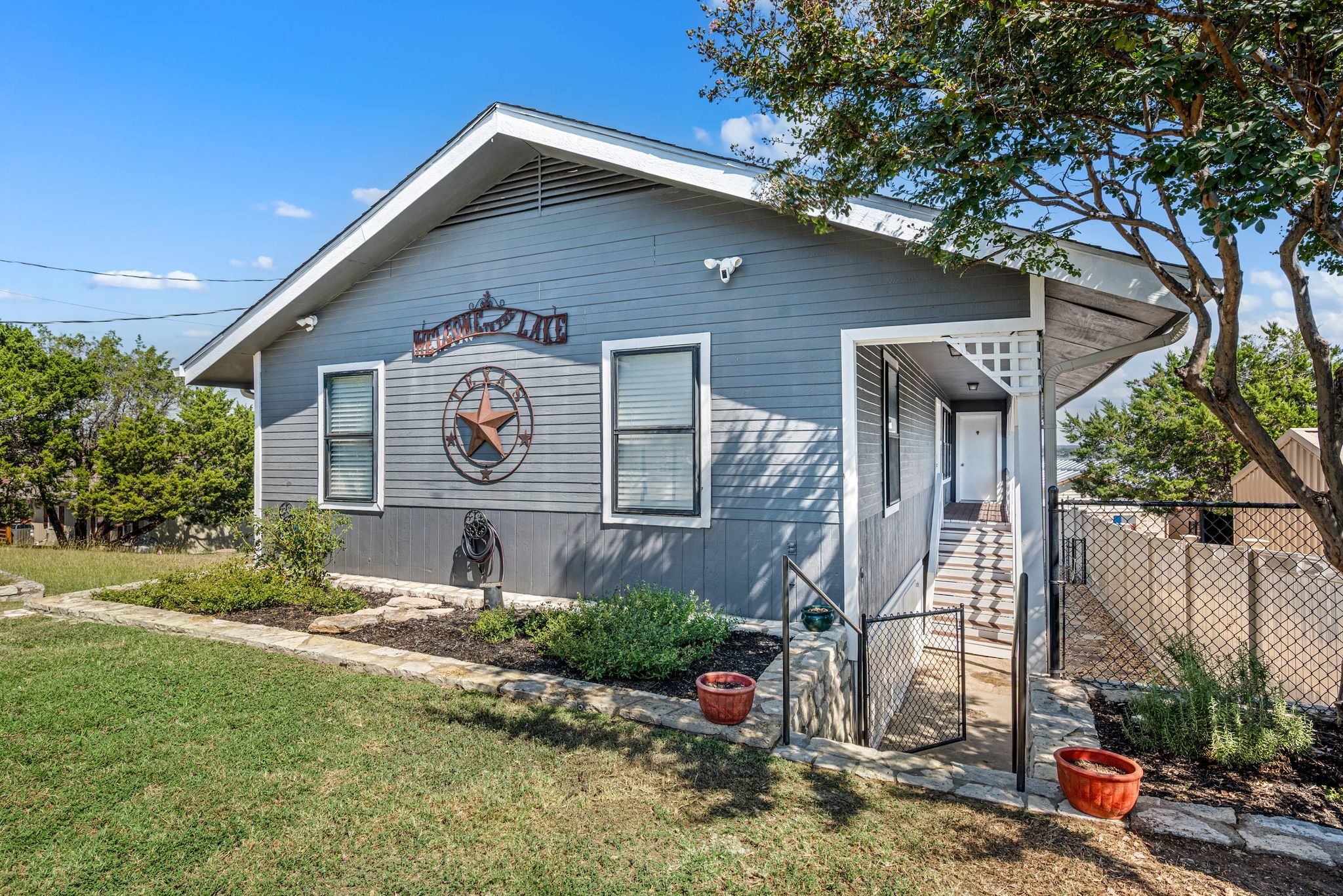 5221 River Ridge Street Granbury TX 76048