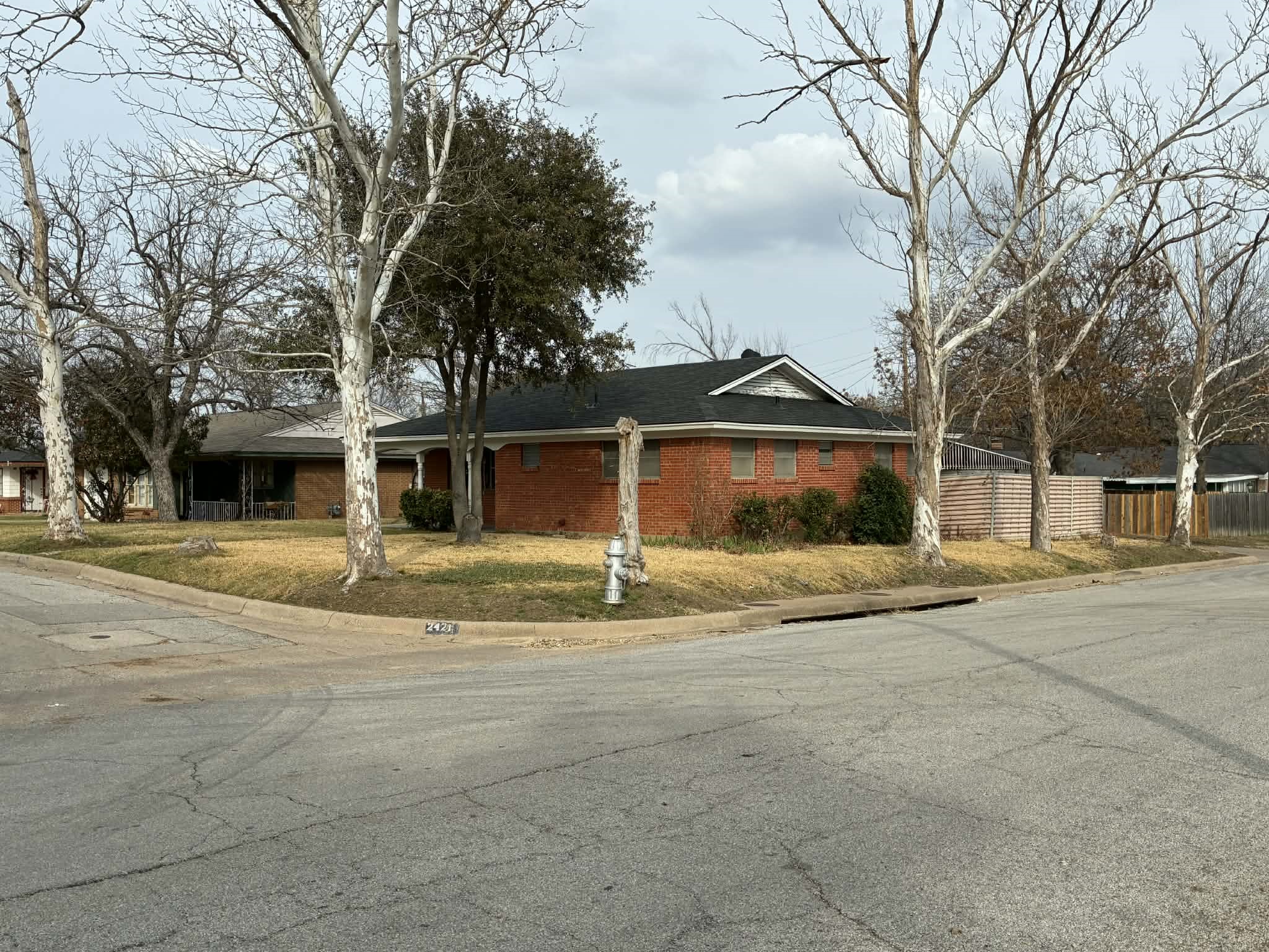 2421 Shalon Avenue Fort Worth TX 76112