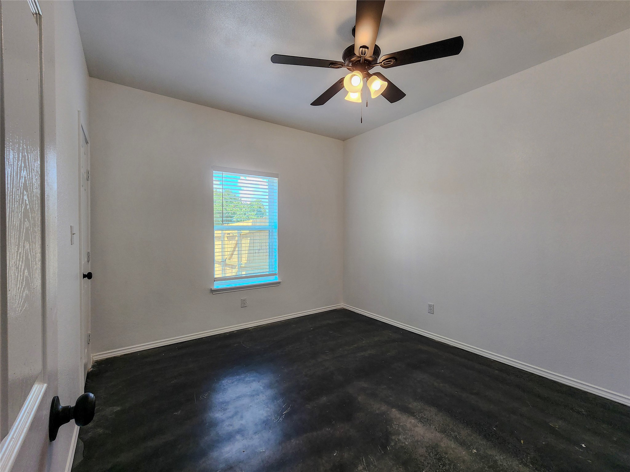 400 Susan Drive Kennedale TX 76060