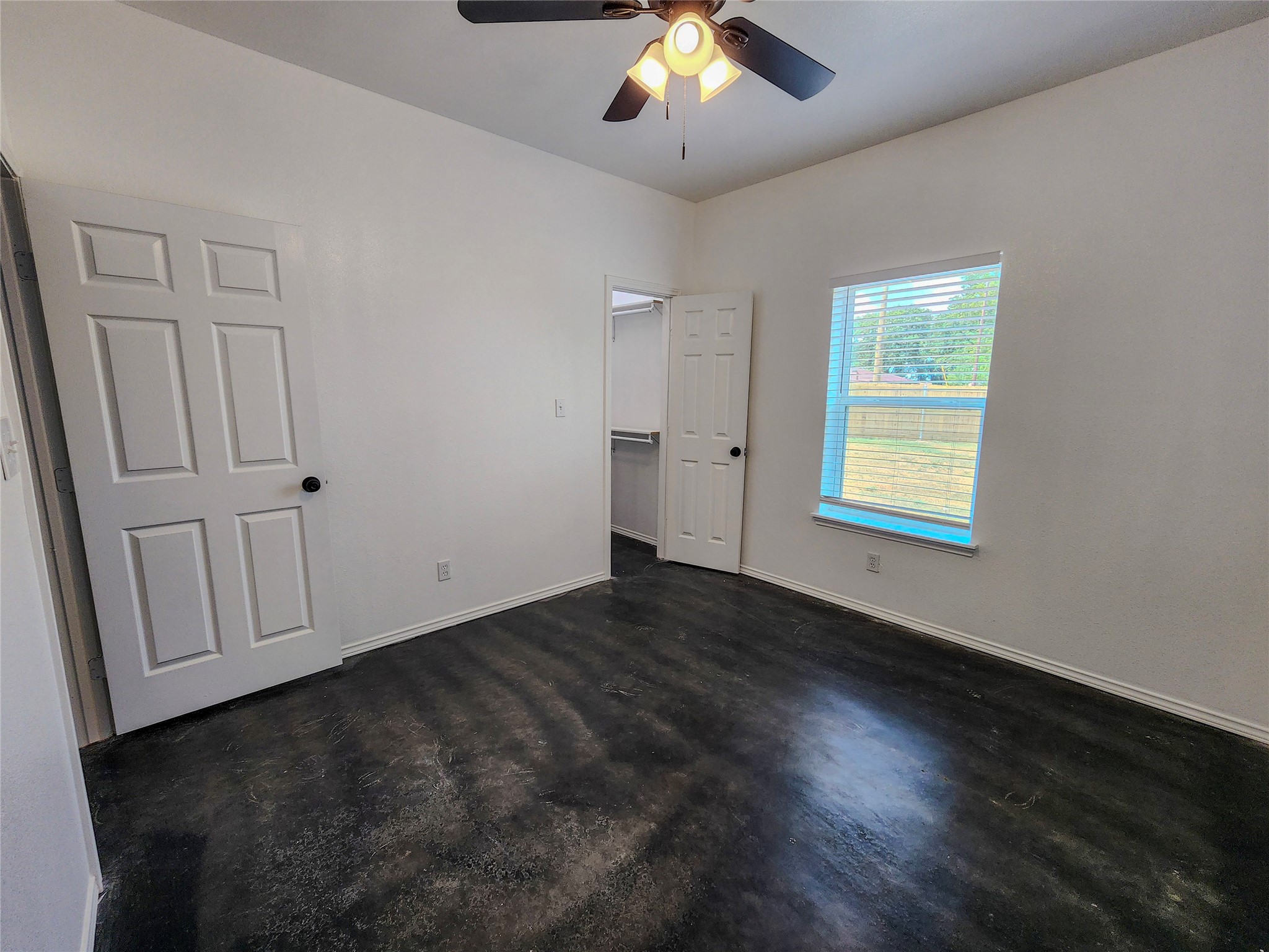 400 Susan Drive Kennedale TX 76060
