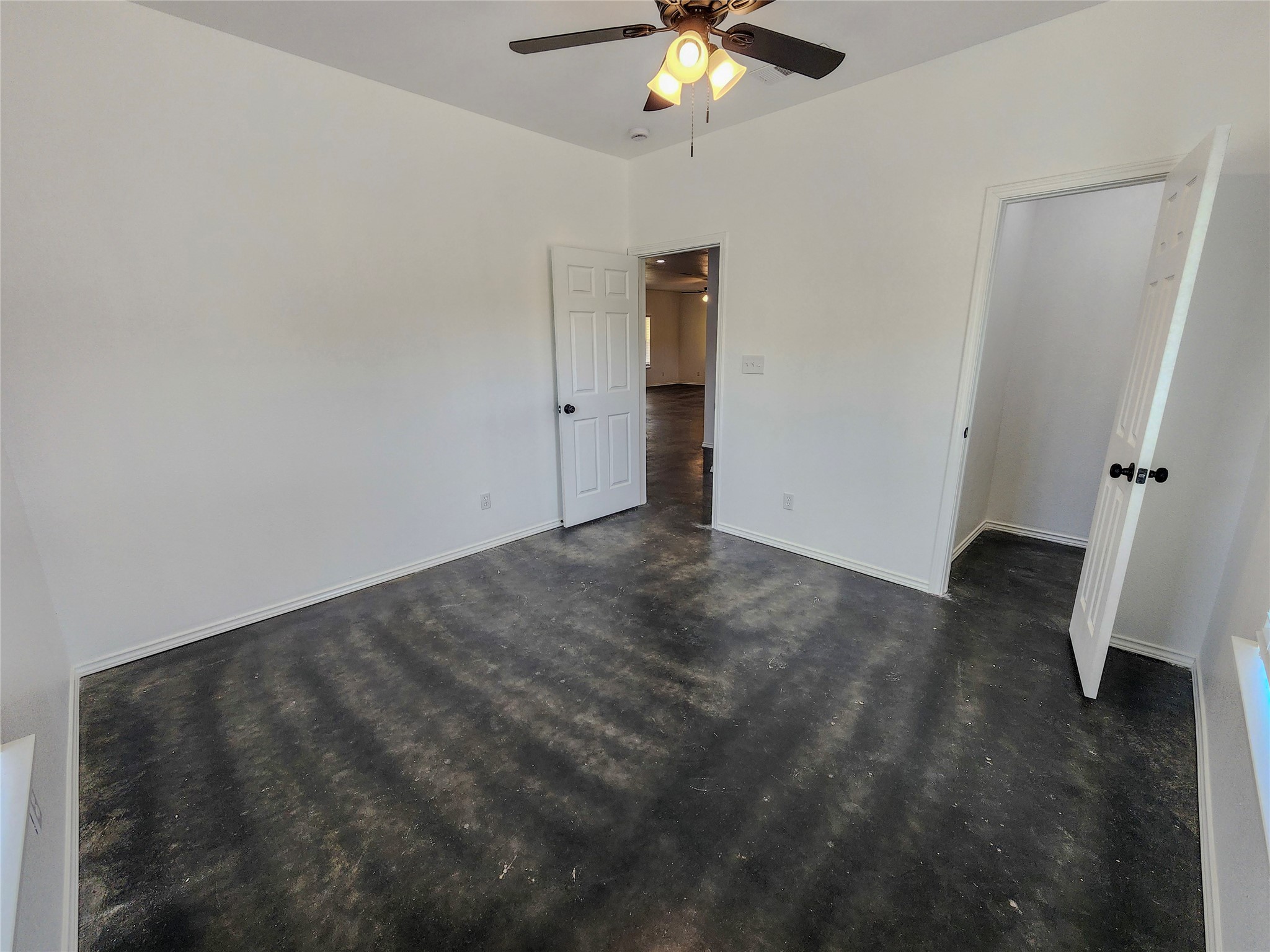 400 Susan Drive Kennedale TX 76060