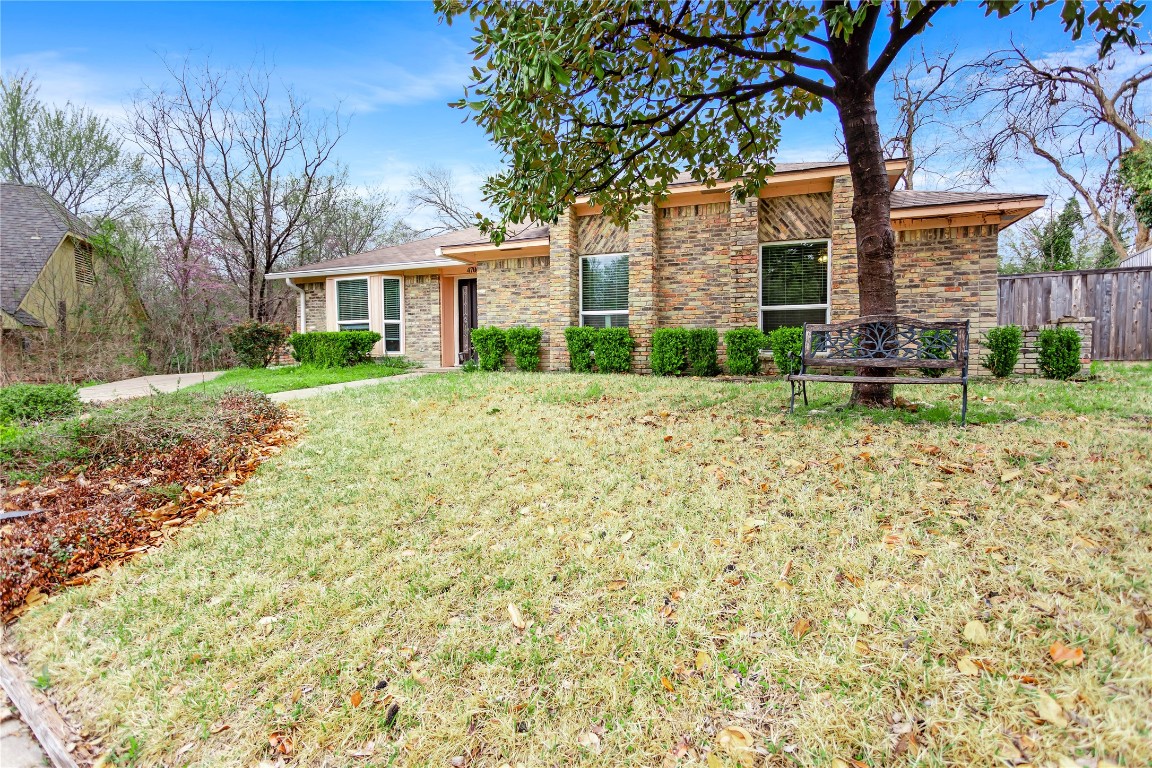 4706 Las Palmas Court Garland TX 75043