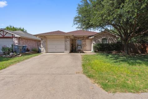 636 Yarrow Circle Dallas TX 75217