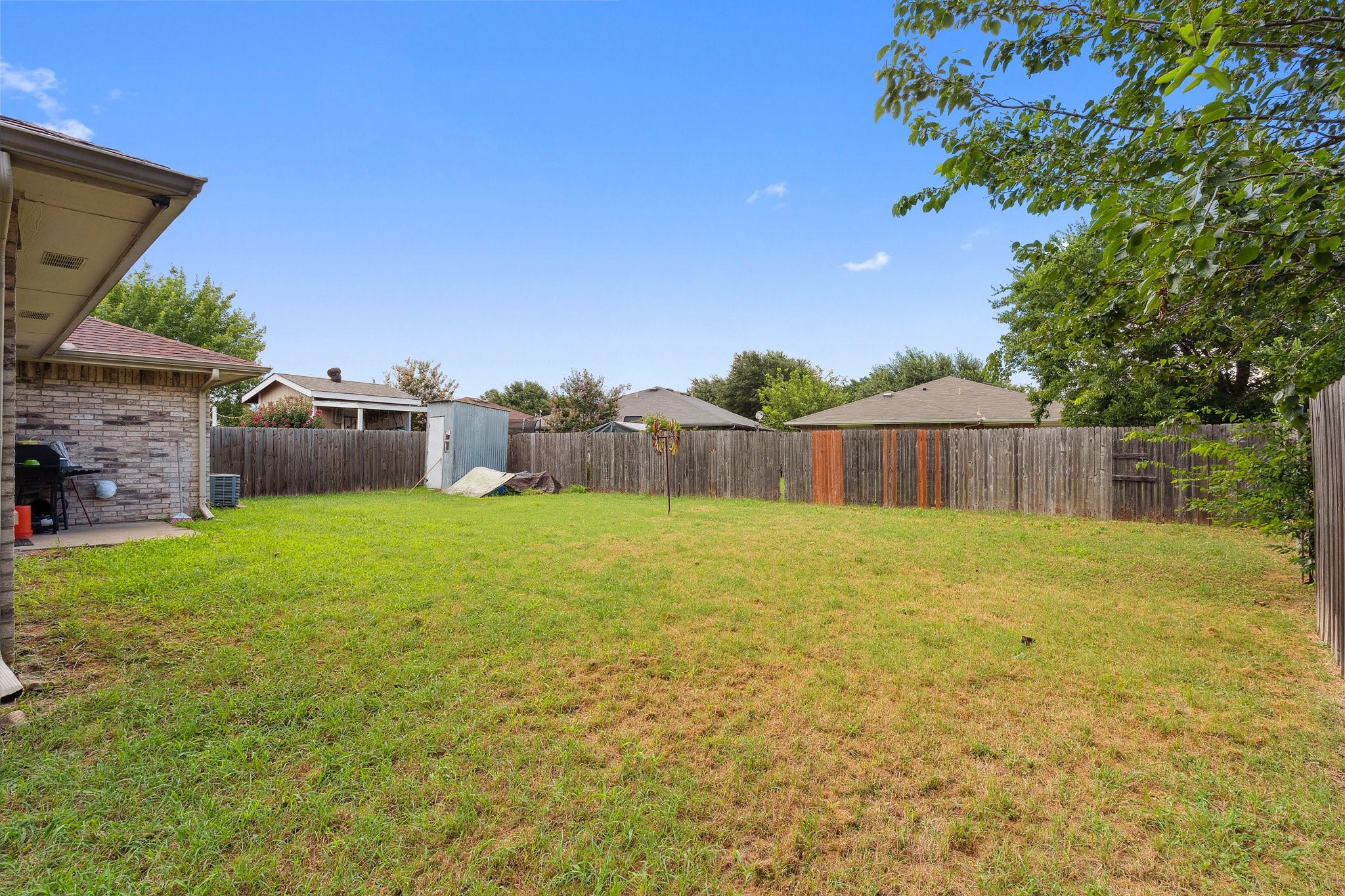 636 Yarrow Circle Dallas TX 75217