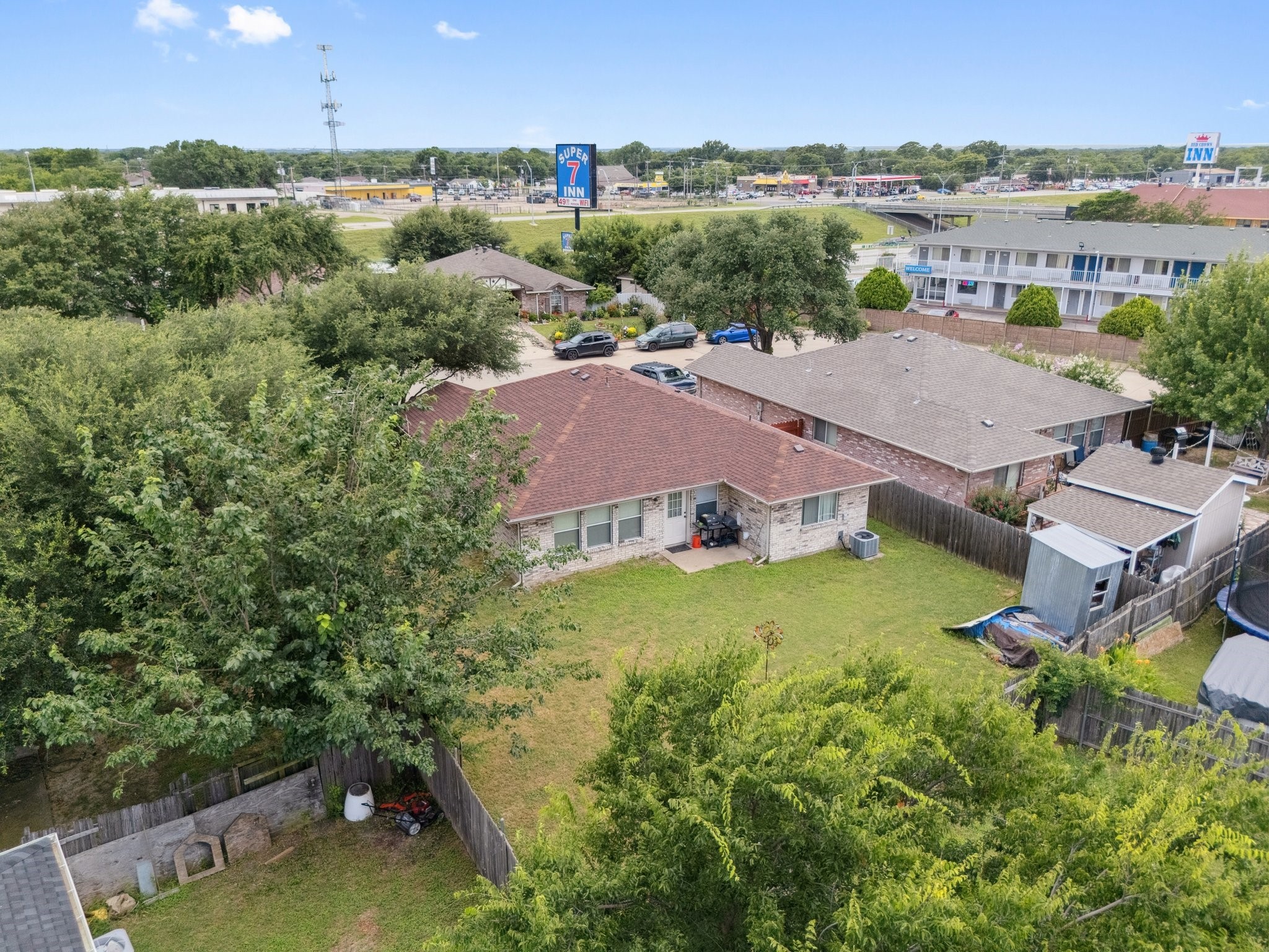 636 Yarrow Circle Dallas TX 75217