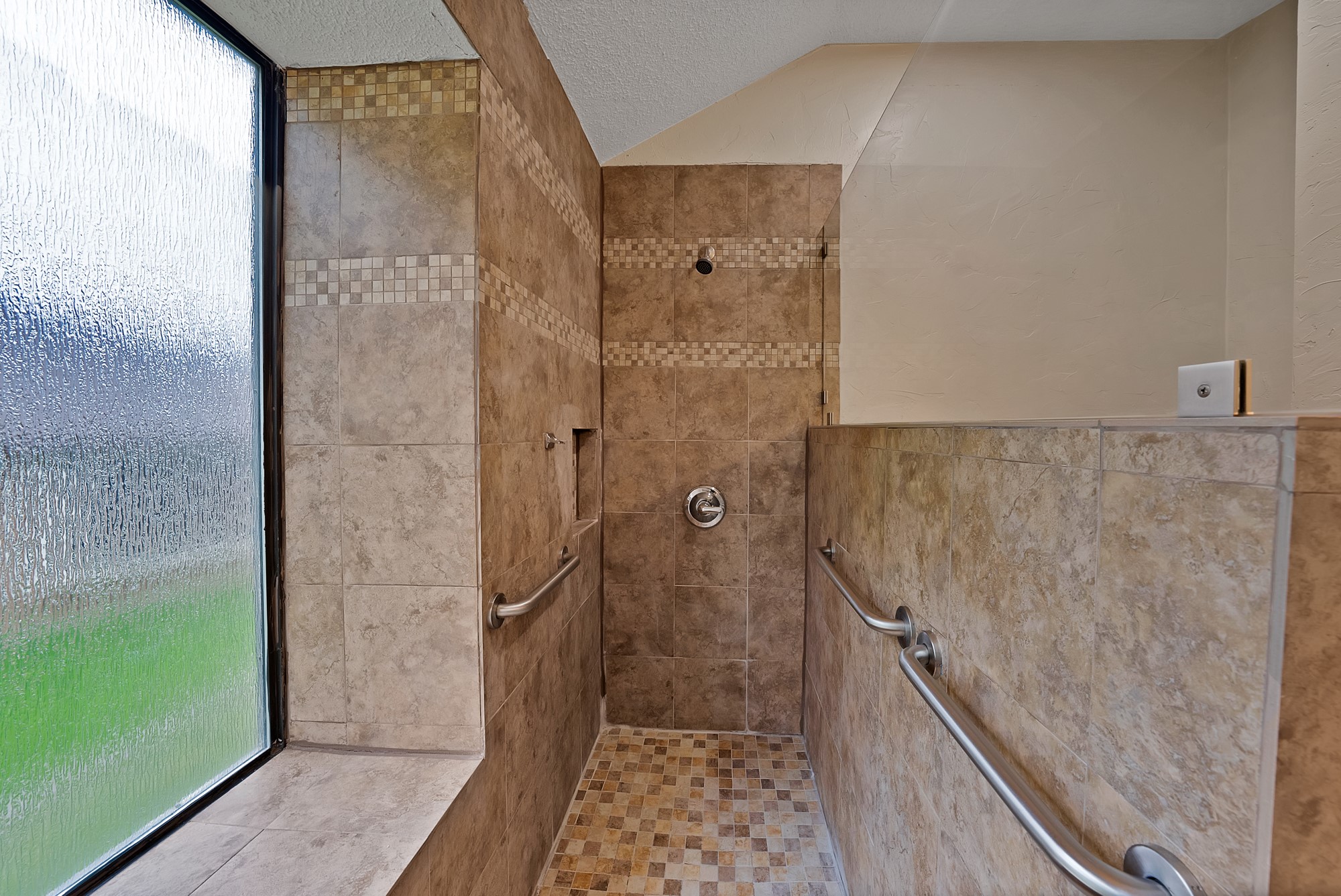 925 Creekview Drive Mesquite TX 75181