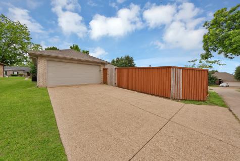 925 Creekview Drive Mesquite TX 75181