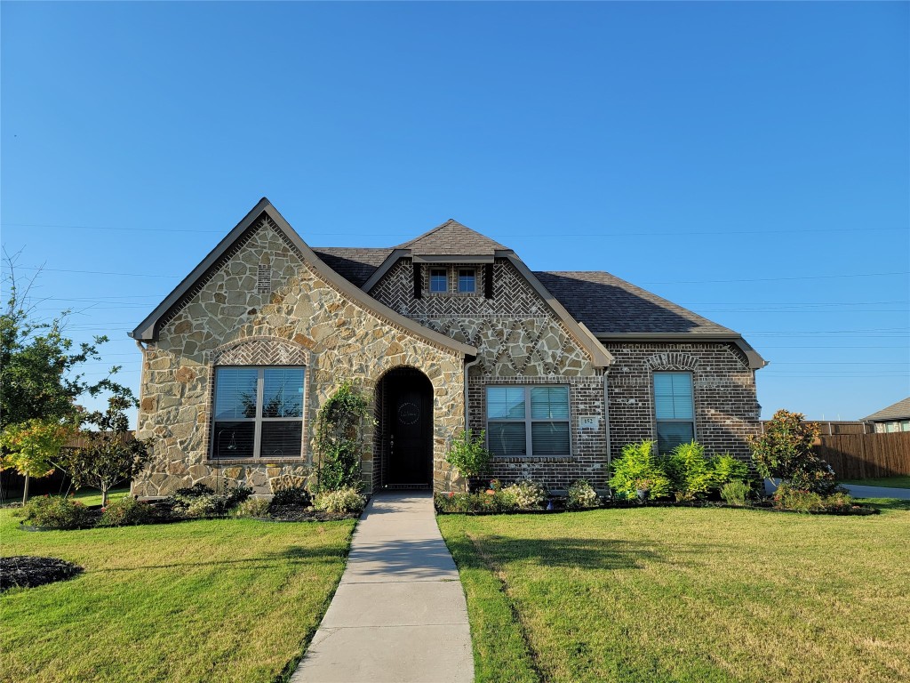 152 Sapphire Lane Waxahachie TX 75165