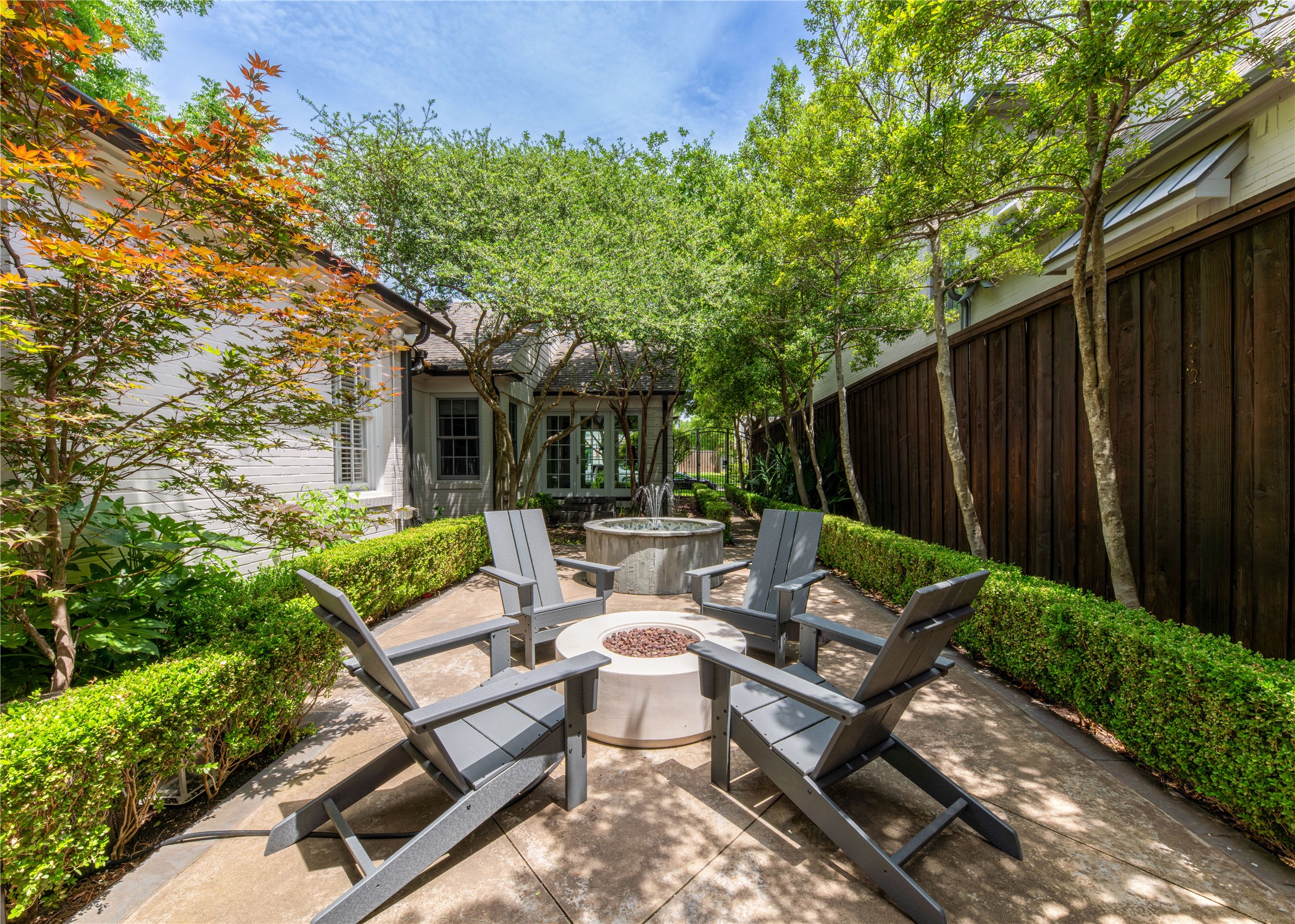 4623 S Versailles Avenue Highland Park TX 75209