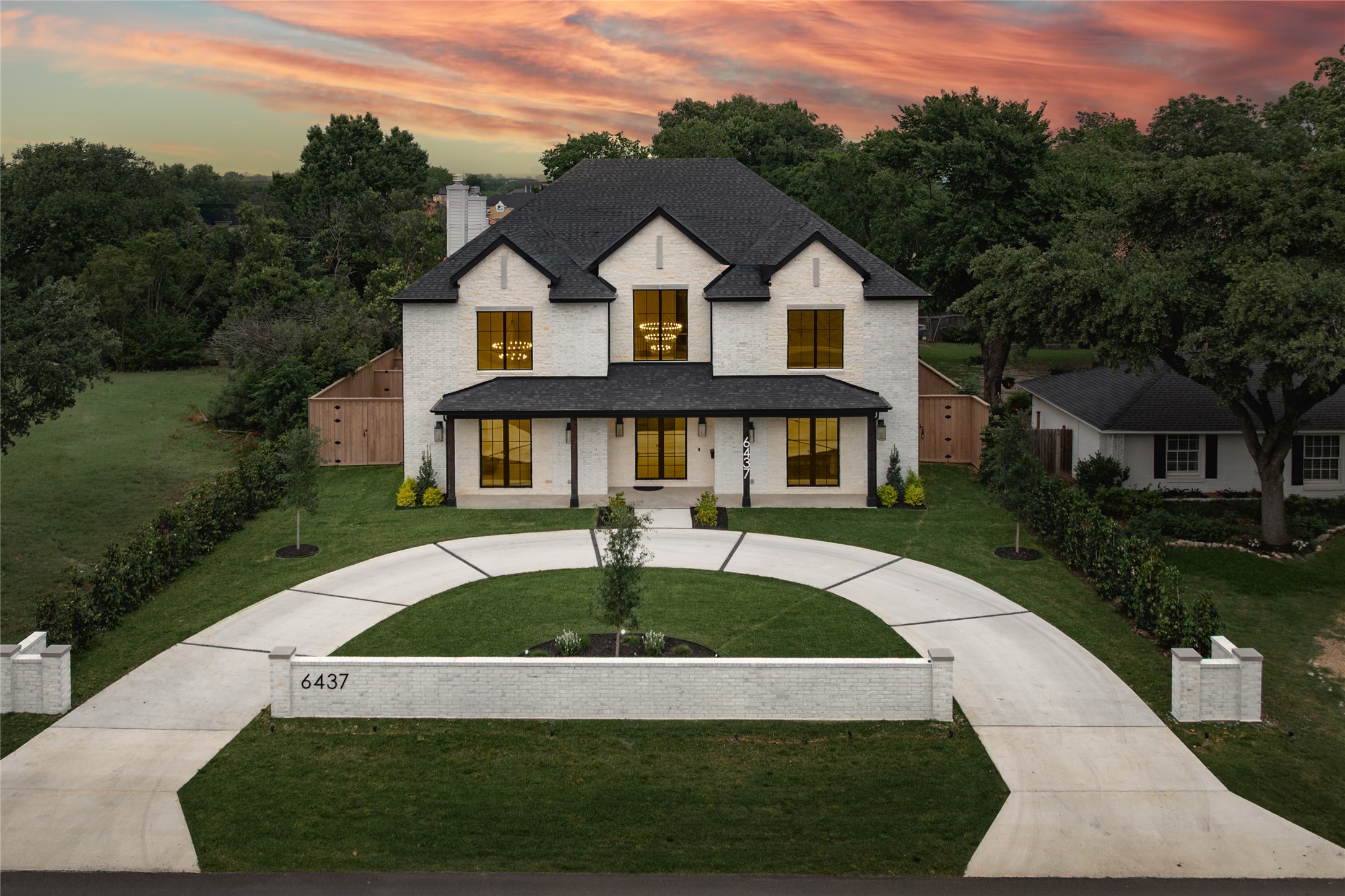 6437 Churchill Way Dallas TX 75230