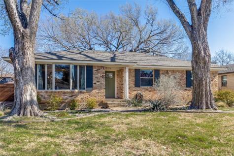 2536 Saint Francis Avenue Dallas TX 75228