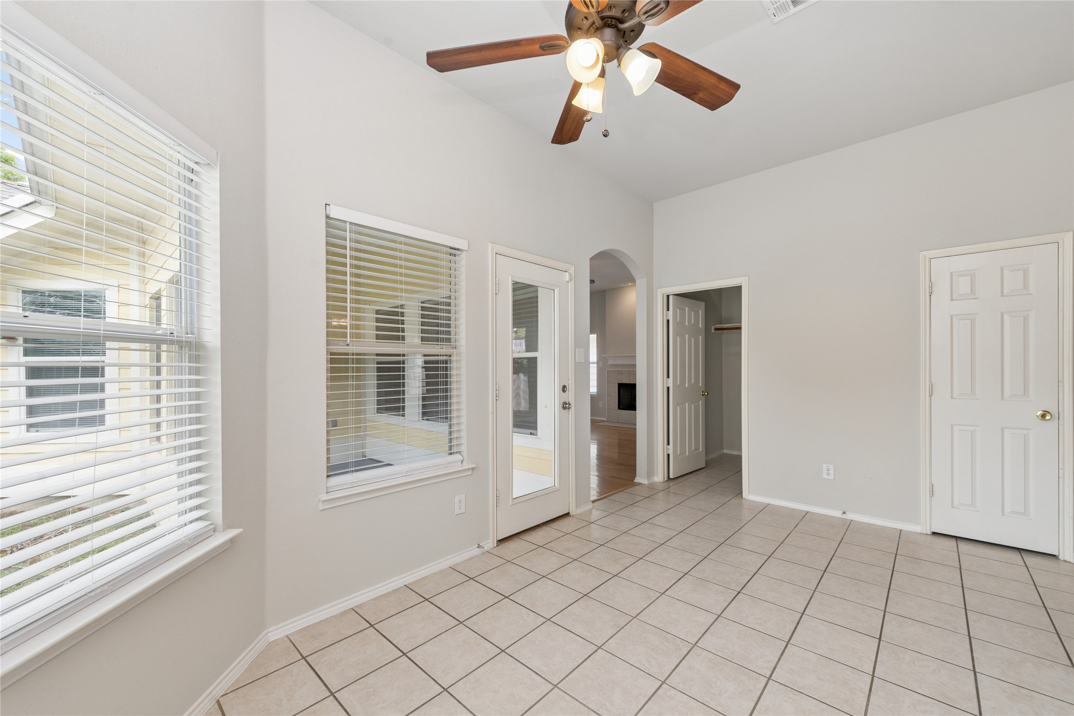 1605 Spanish Moss Way Savannah TX 76227