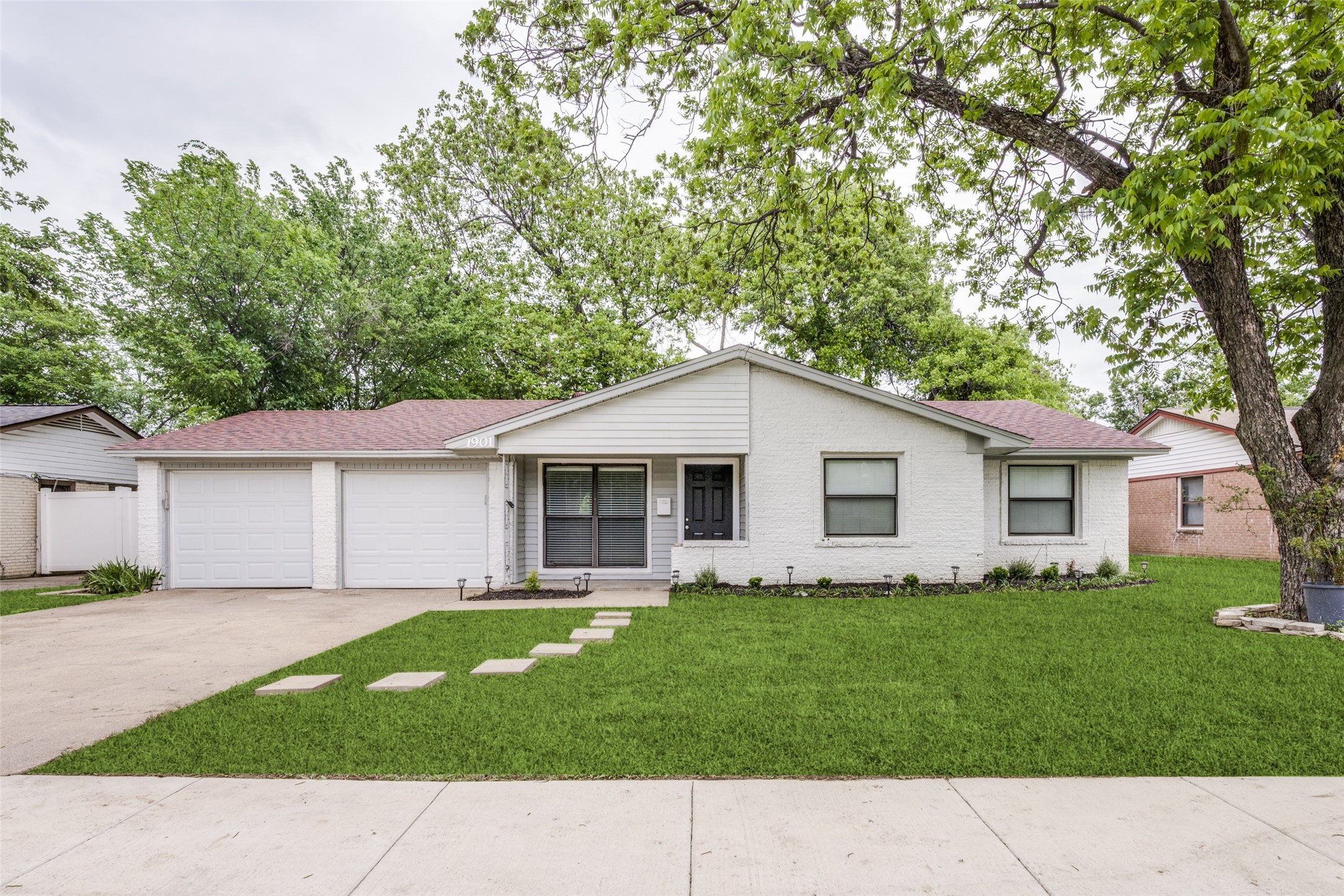 1901 Proctor Drive Grand Prairie TX 75051
