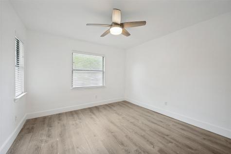 1901 Proctor Drive Grand Prairie TX 75051