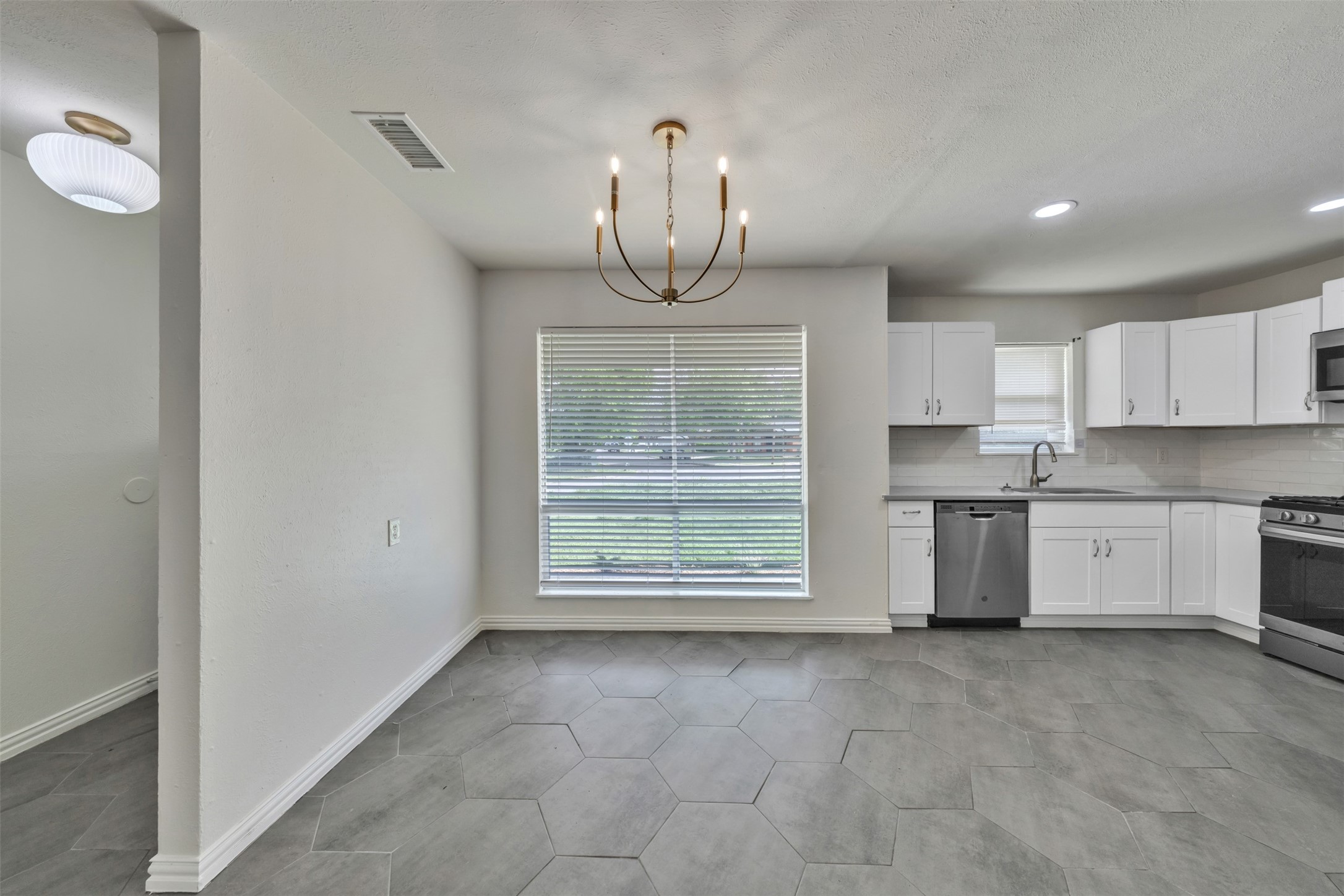 6401 Loydhill Lane Fort Worth TX 76135