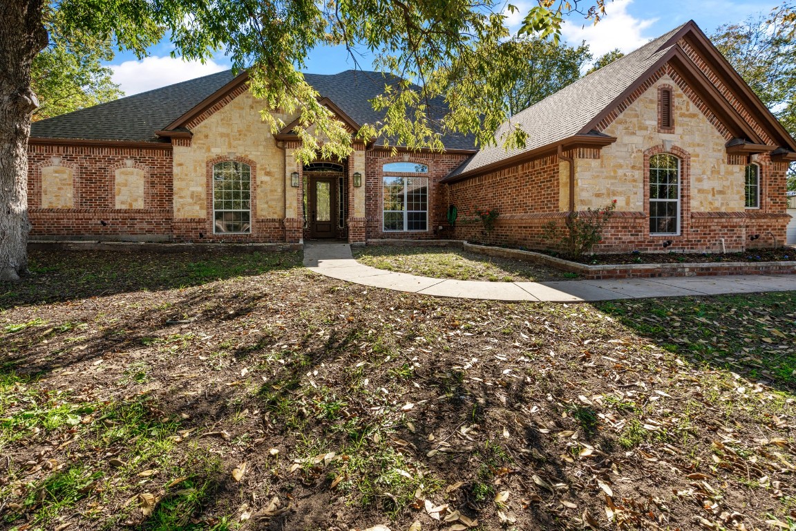 101 Coral View Court Azle TX 76020