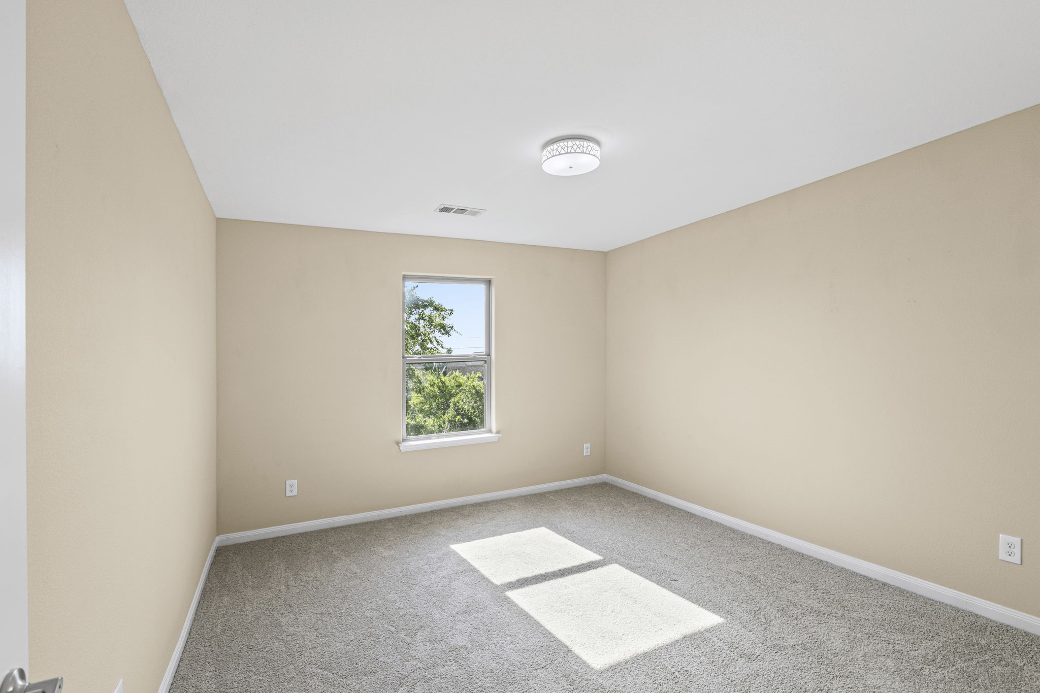 1516 Kinglet Street Desoto TX 75115